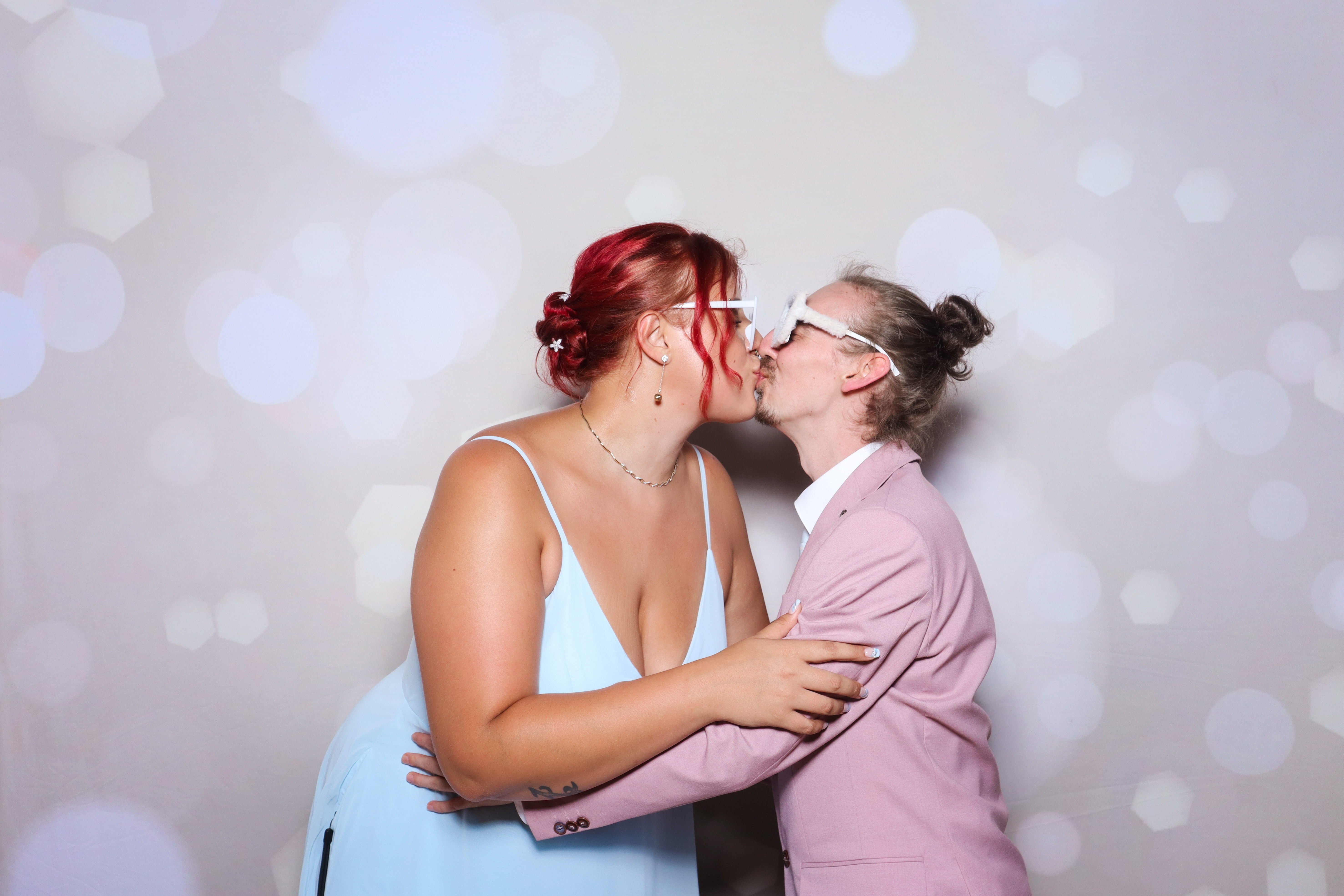 Lily and Tavis | View more photos from the event at gallery.blissbooth.co.uk/u/BlissBooth/Lily-and-Tavis