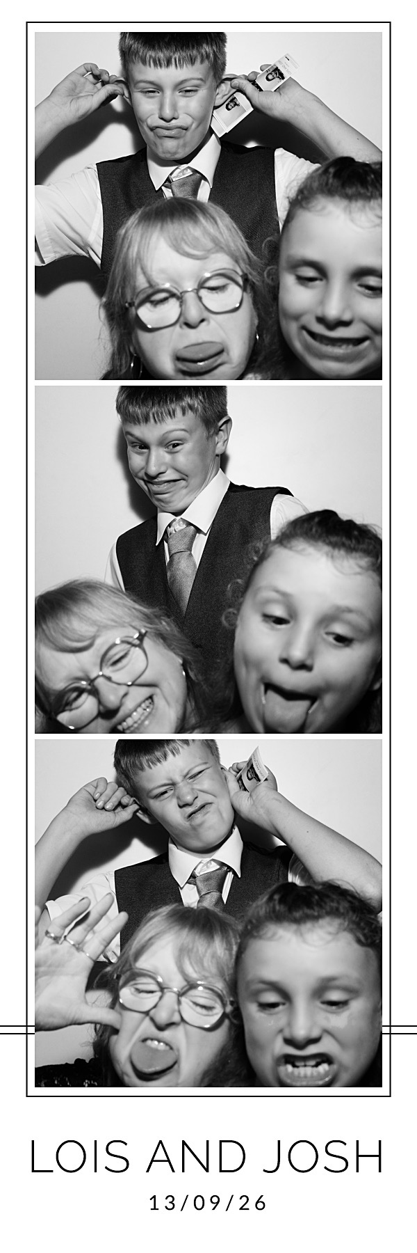 Lois and Josh | View more photos from the event at gallery.blissbooth.co.uk/u/BlissBooth/Lois-and-Josh