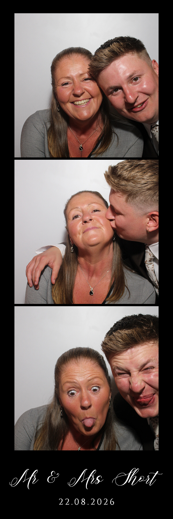Mr & Mrs Short | View more photos from the event at gallery.blissbooth.co.uk/u/BlissBooth/Mr-Mrs-Short
