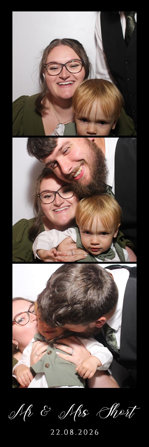 Mr & Mrs Short | View more photos from the event at gallery.blissbooth.co.uk/u/BlissBooth/Mr-Mrs-Short