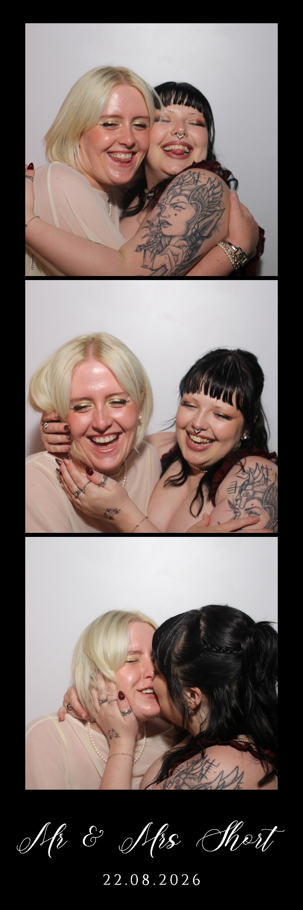 Mr & Mrs Short | View more photos from the event at gallery.blissbooth.co.uk/u/BlissBooth/Mr-Mrs-Short