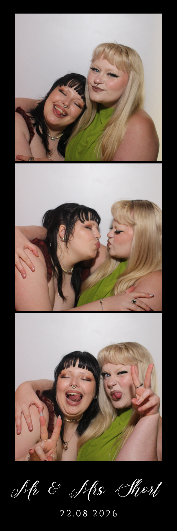 Mr & Mrs Short | View more photos from the event at gallery.blissbooth.co.uk/u/BlissBooth/Mr-Mrs-Short