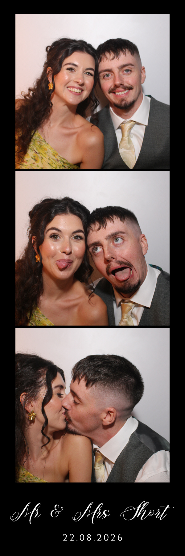 Mr & Mrs Short | View more photos from the event at gallery.blissbooth.co.uk/u/BlissBooth/Mr-Mrs-Short