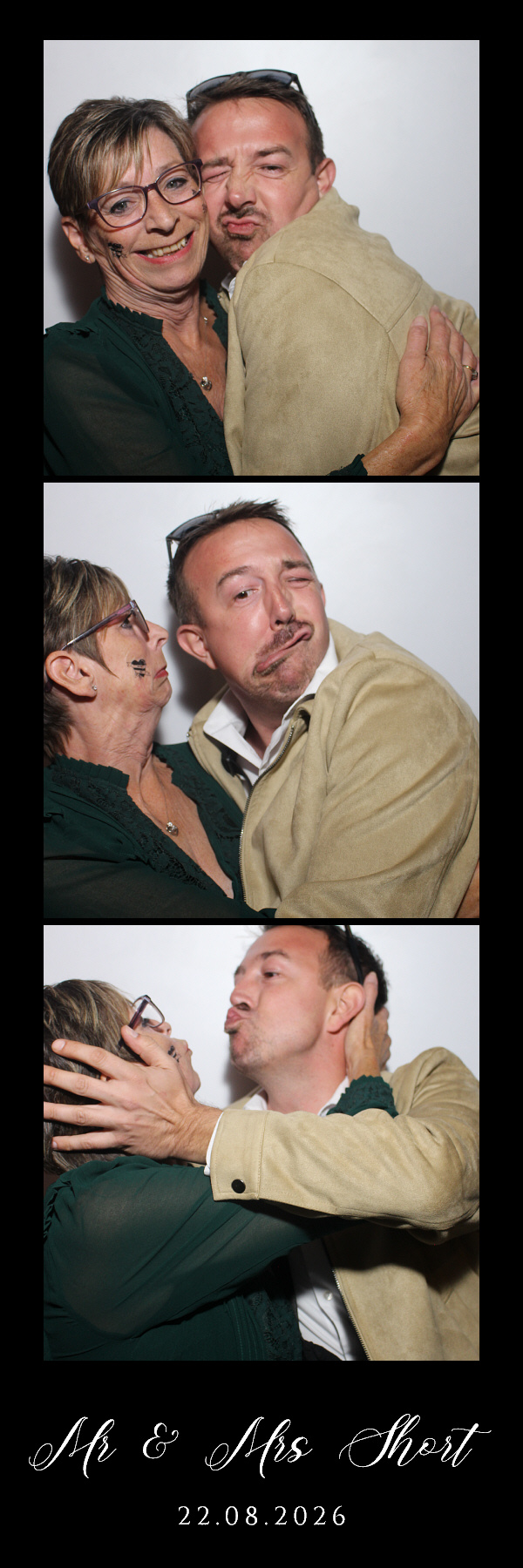 Mr & Mrs Short | View more photos from the event at gallery.blissbooth.co.uk/u/BlissBooth/Mr-Mrs-Short