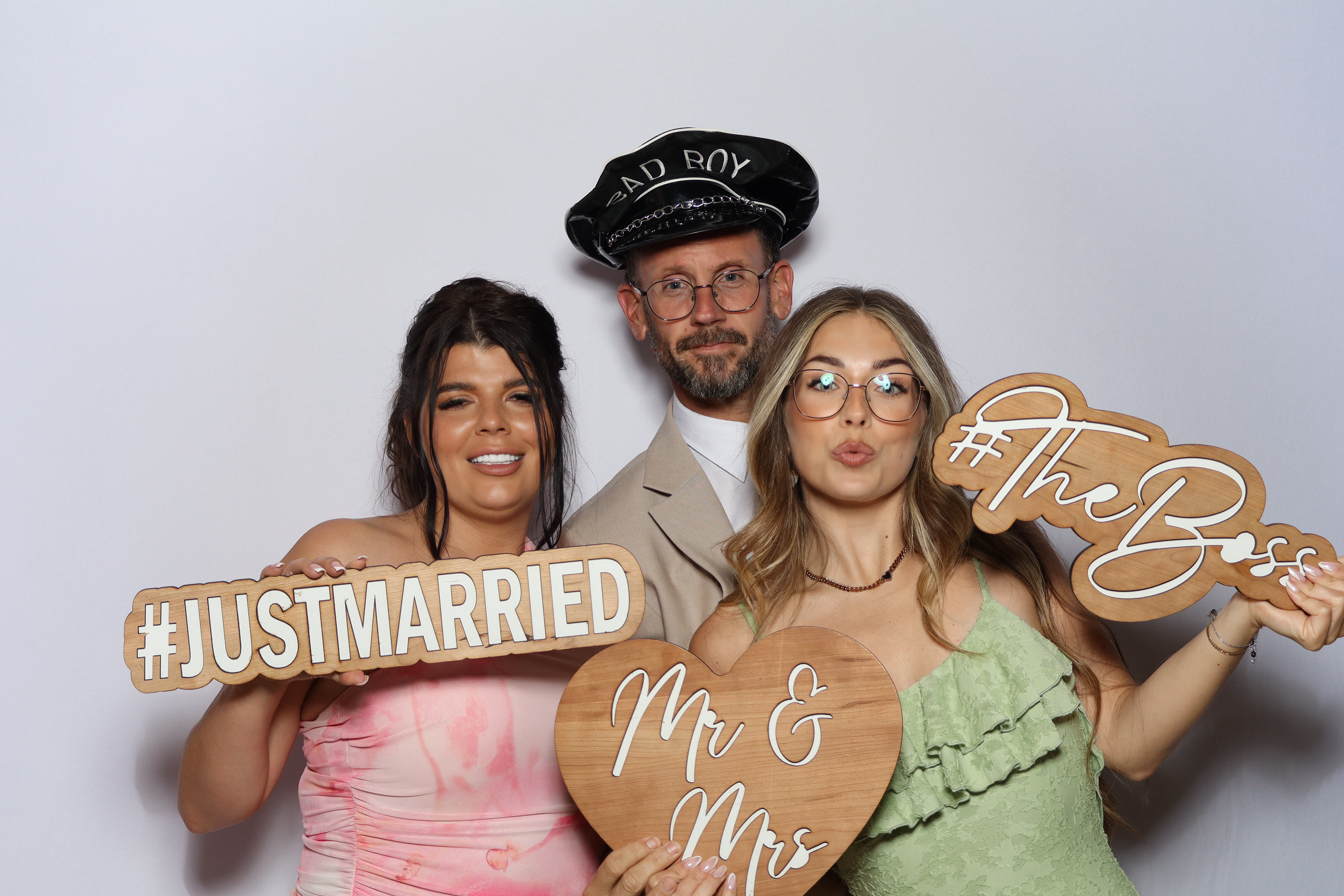 Rebecca and Liam | View more photos from the event at gallery.blissbooth.co.uk/u/BlissBooth/Rebecca-and-Liam-0
