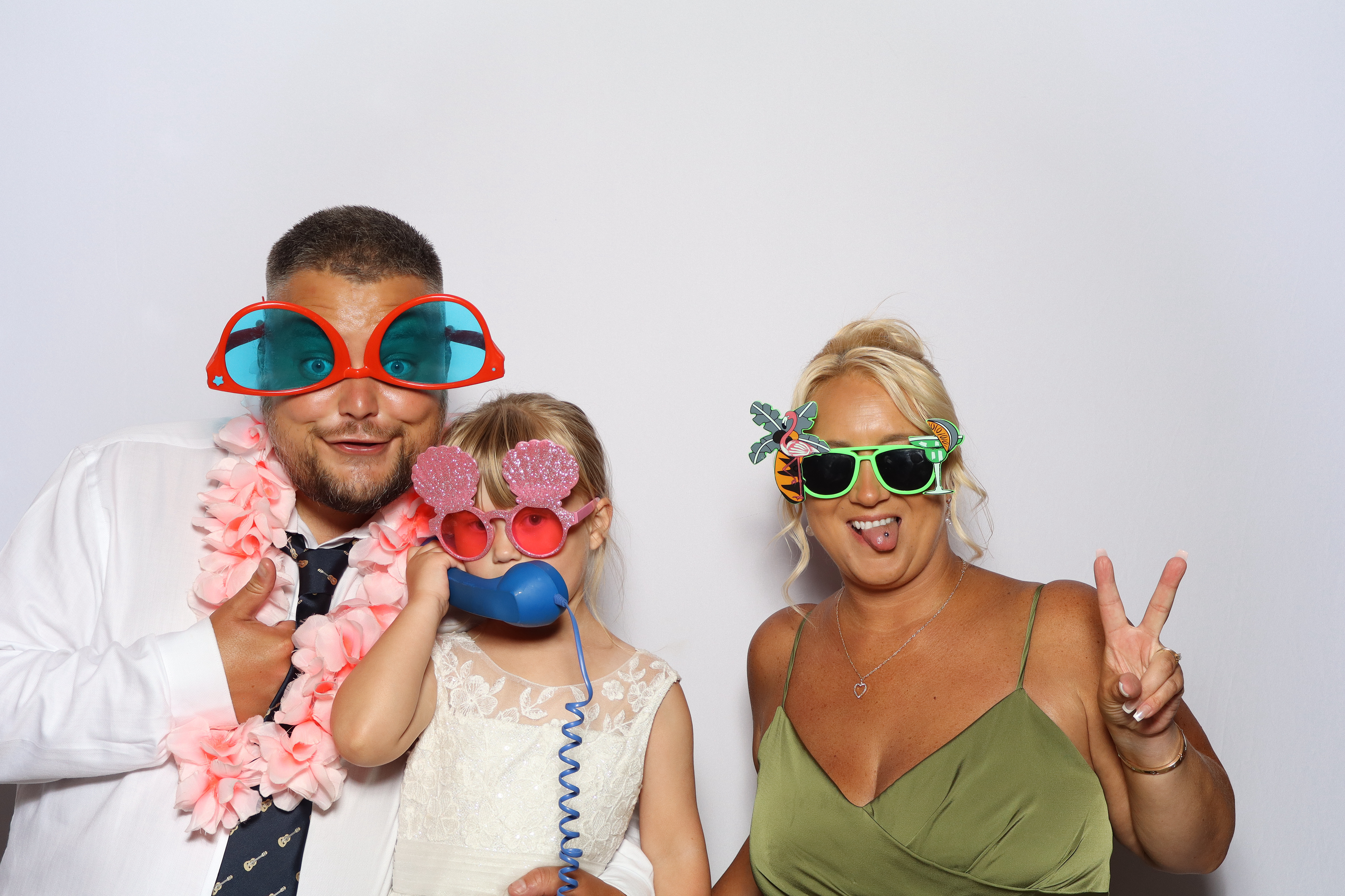 Rebecca and Liam | View more photos from the event at gallery.blissbooth.co.uk/u/BlissBooth/Rebecca-and-Liam-0