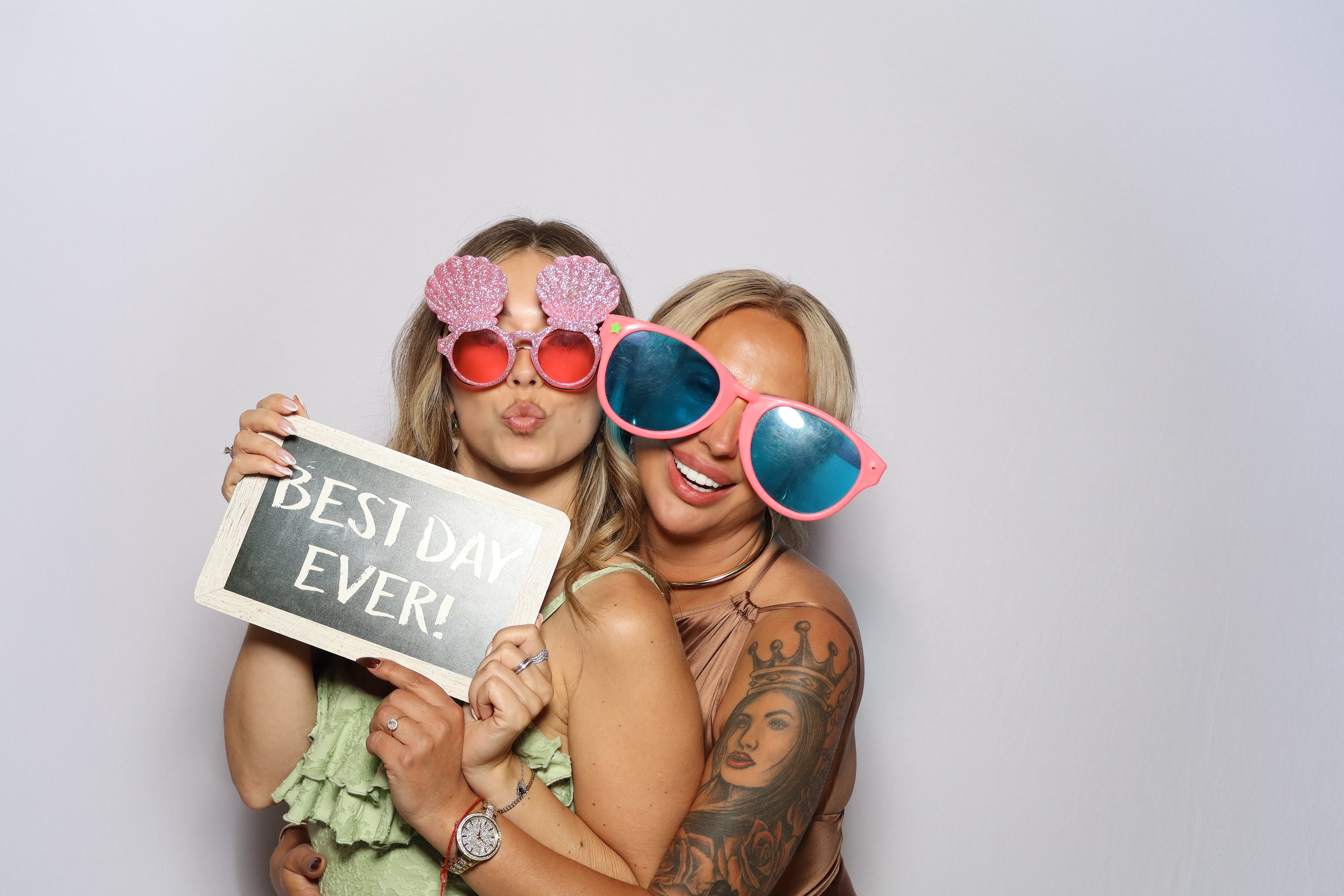 Rebecca and Liam | View more photos from the event at gallery.blissbooth.co.uk/u/BlissBooth/Rebecca-and-Liam-0