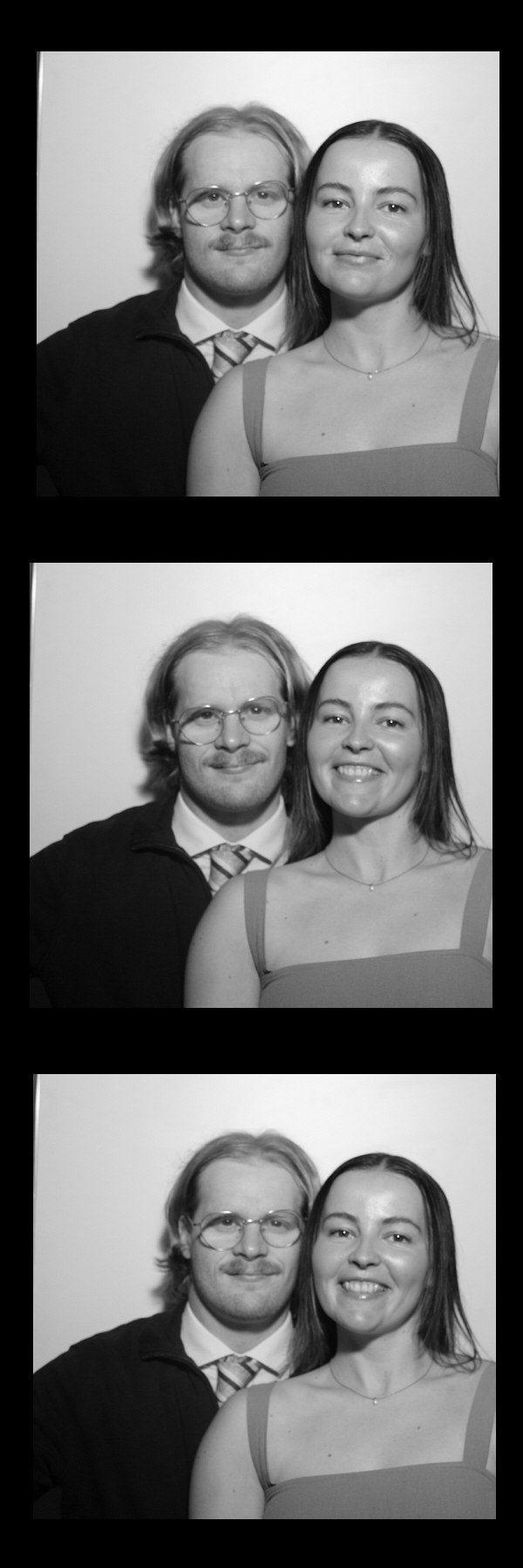 Roanna and Ashley | View more photos from the event at gallery.blissbooth.co.uk/u/BlissBooth/Roanna-and-Ashley