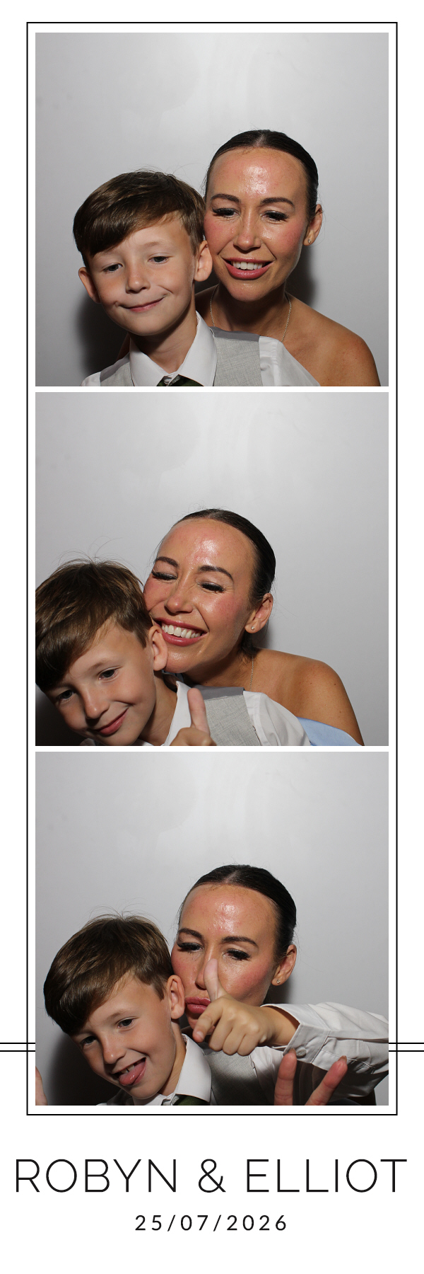 Robyn and Elliot | View more photos from the event at gallery.blissbooth.co.uk/u/BlissBooth/Robyn-and-Elliot