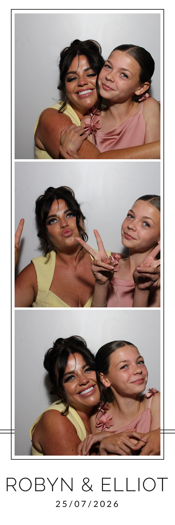 Robyn and Elliot | View more photos from the event at gallery.blissbooth.co.uk/u/BlissBooth/Robyn-and-Elliot
