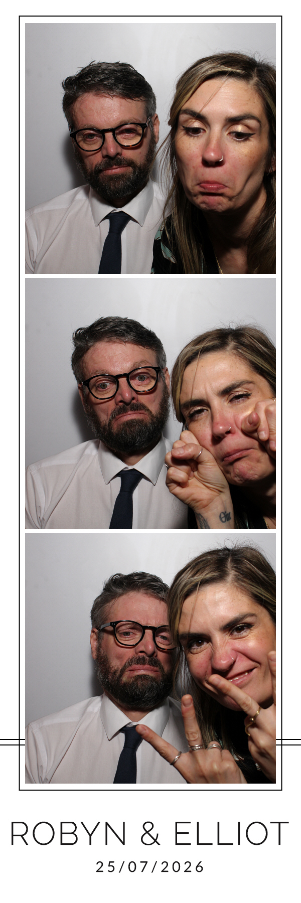 Robyn and Elliot | View more photos from the event at gallery.blissbooth.co.uk/u/BlissBooth/Robyn-and-Elliot