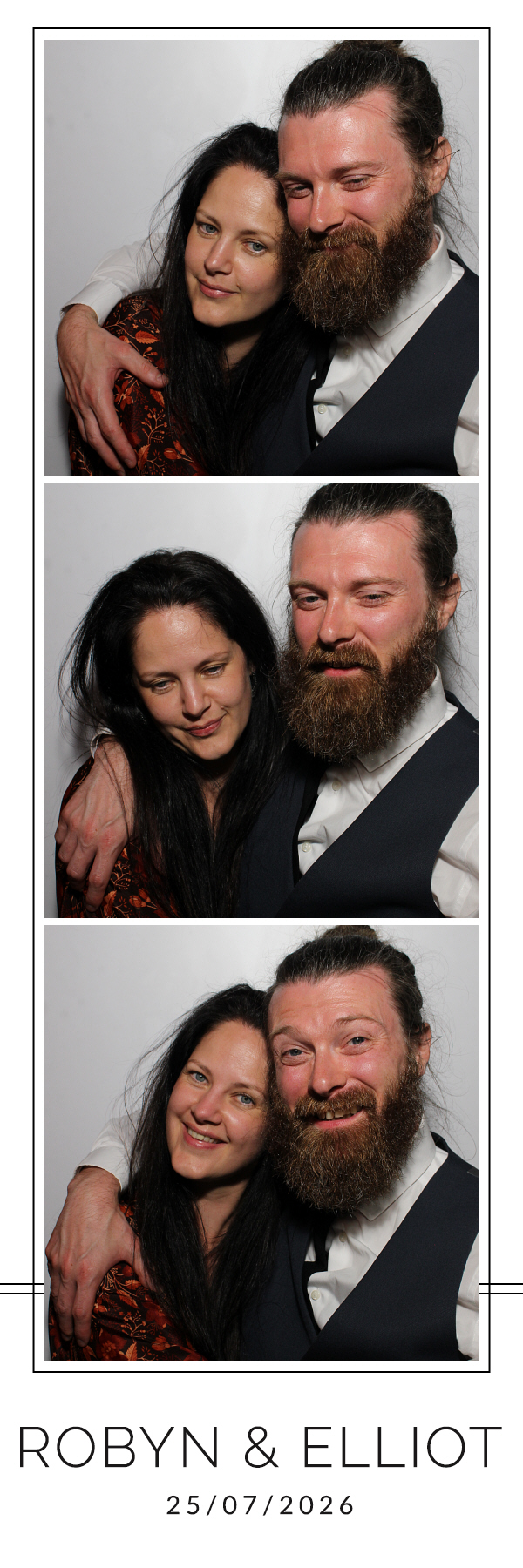 Robyn and Elliot | View more photos from the event at gallery.blissbooth.co.uk/u/BlissBooth/Robyn-and-Elliot