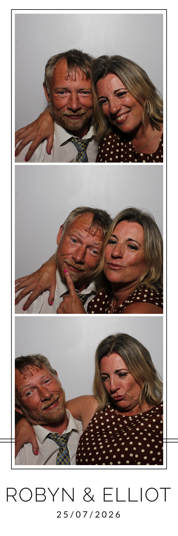 Robyn and Elliot | View more photos from the event at gallery.blissbooth.co.uk/u/BlissBooth/Robyn-and-Elliot