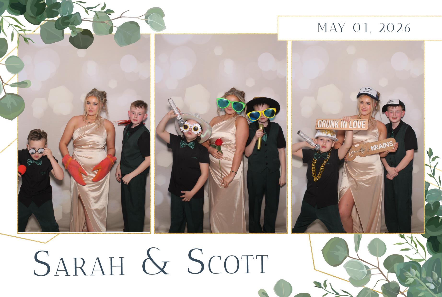 Sarah and Scott | View more photos from the event at gallery.blissbooth.co.uk/u/BlissBooth/Sarah-and-Scott