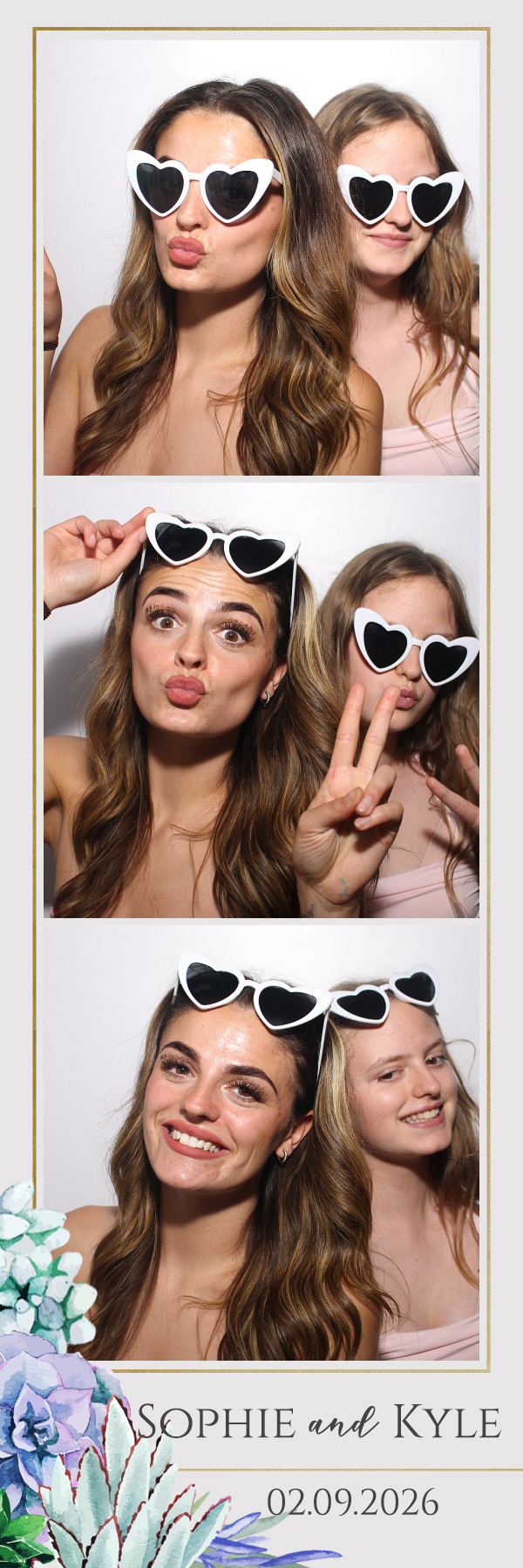 Sophie and Kyle | View more photos from the event at gallery.blissbooth.co.uk/u/BlissBooth/Sophie-and-Kyle