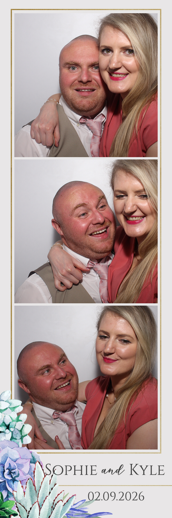 Sophie and Kyle | View more photos from the event at gallery.blissbooth.co.uk/u/BlissBooth/Sophie-and-Kyle