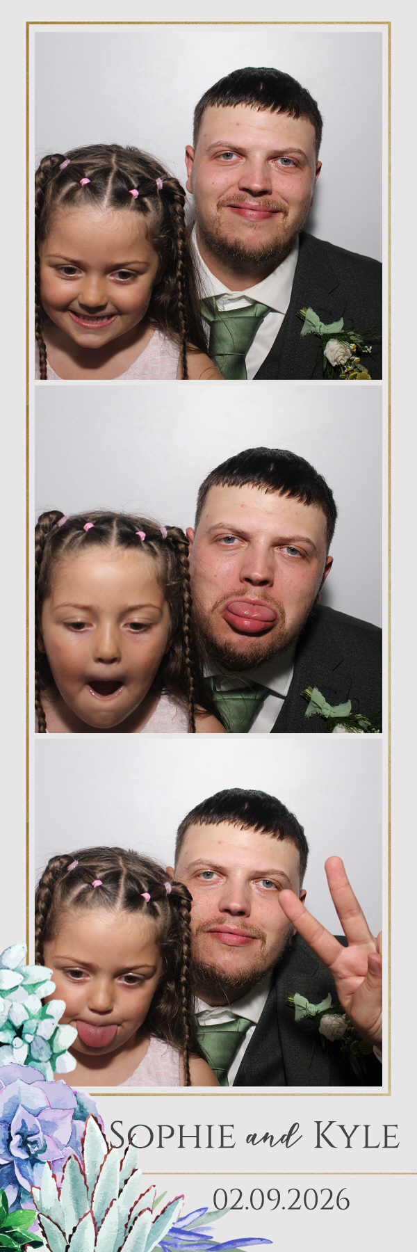 Sophie and Kyle | View more photos from the event at gallery.blissbooth.co.uk/u/BlissBooth/Sophie-and-Kyle