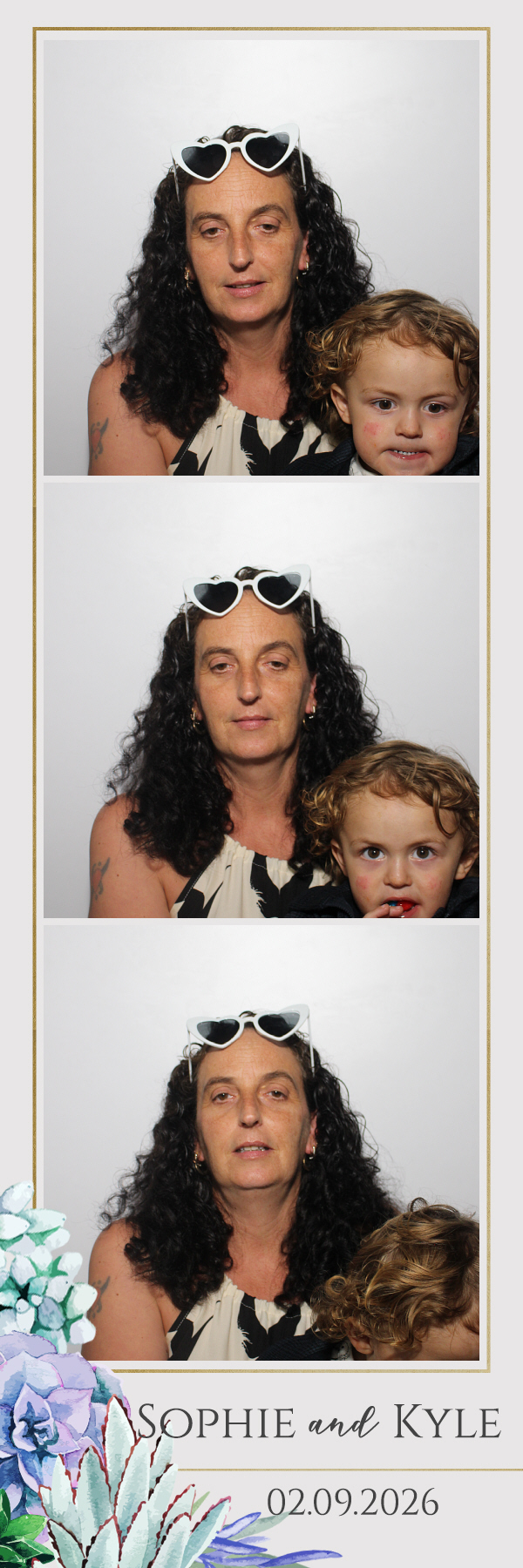 Sophie and Kyle | View more photos from the event at gallery.blissbooth.co.uk/u/BlissBooth/Sophie-and-Kyle
