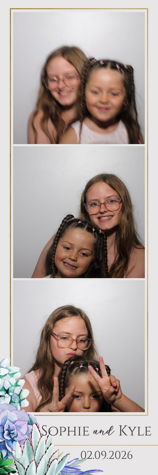 Sophie and Kyle | View more photos from the event at gallery.blissbooth.co.uk/u/BlissBooth/Sophie-and-Kyle