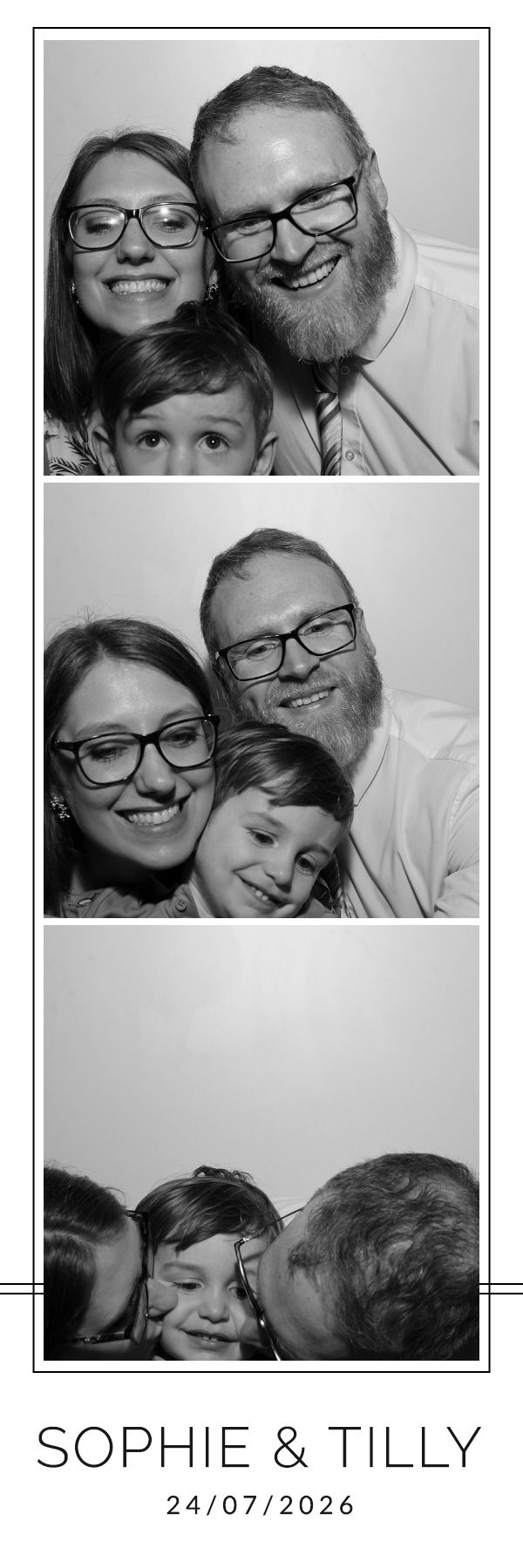 Sophie and Tilly | View more photos from the event at gallery.blissbooth.co.uk/u/BlissBooth/Sophie-and-Tilly