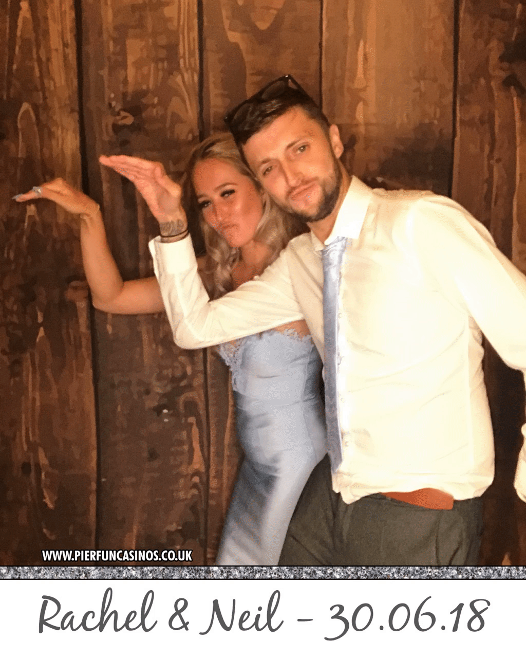 Rachel & Neil | View more photos from the event at gallery.boothtube.co.uk/u/BoothtubeLtd/Rachel-Neil