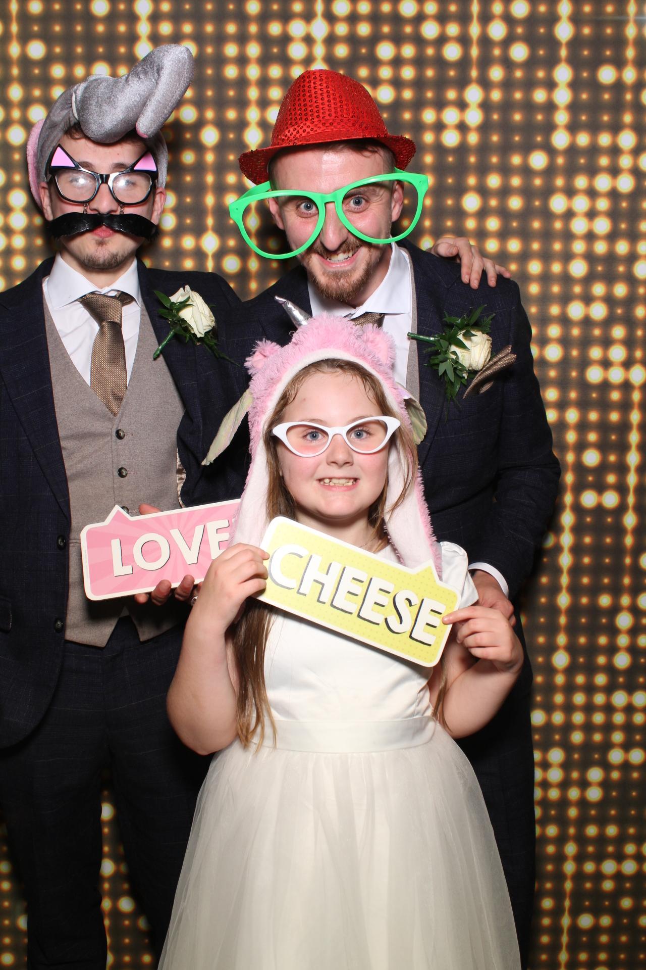 Emma and Nathan | View more photos from the event at gallery.boothtube.co.uk/u/BoothtubeLtd/Emma-and-Nathan