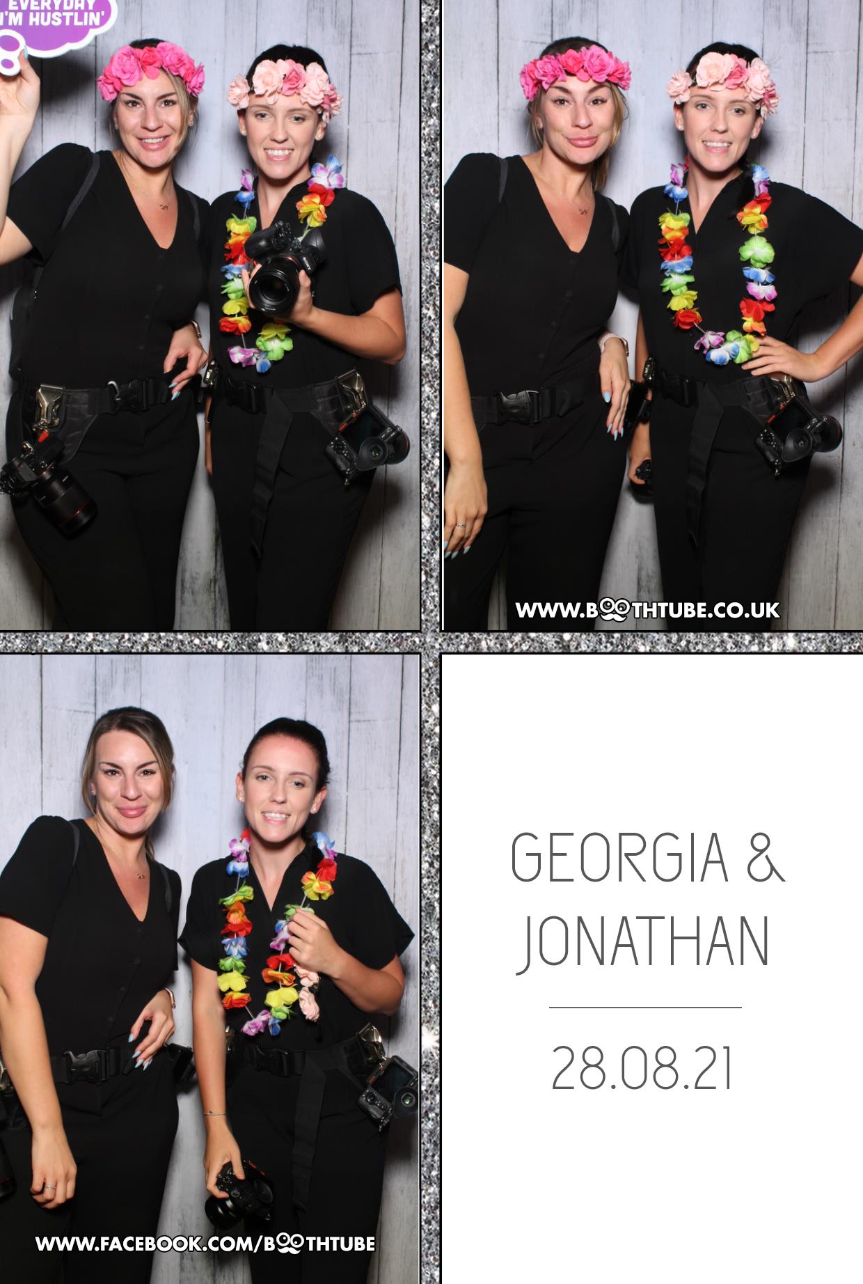 Georgia and Jonathan | View more photos from the event at gallery.boothtube.co.uk/u/BoothtubeLtd/Georgia-and-Jonathan
