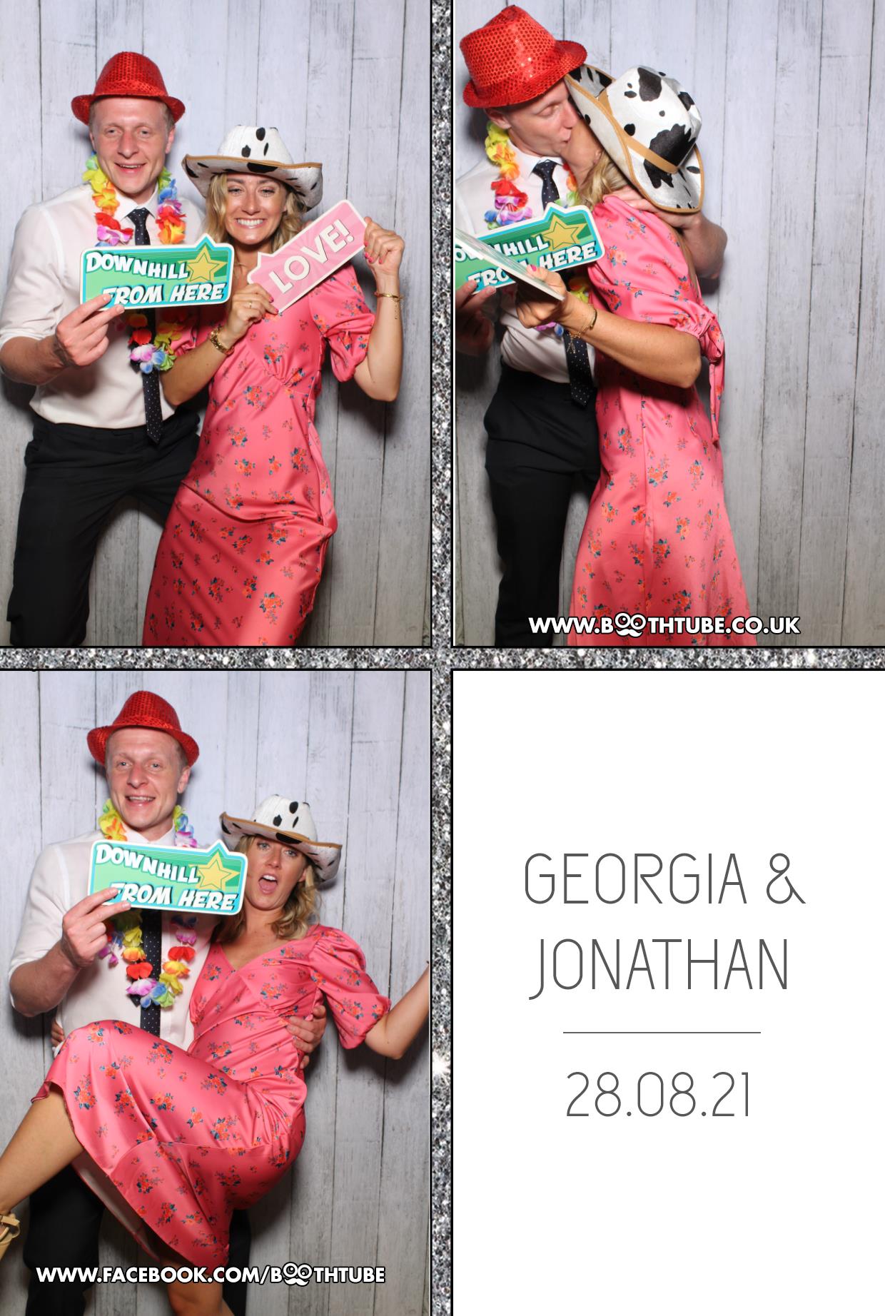 Georgia and Jonathan | View more photos from the event at gallery.boothtube.co.uk/u/BoothtubeLtd/Georgia-and-Jonathan