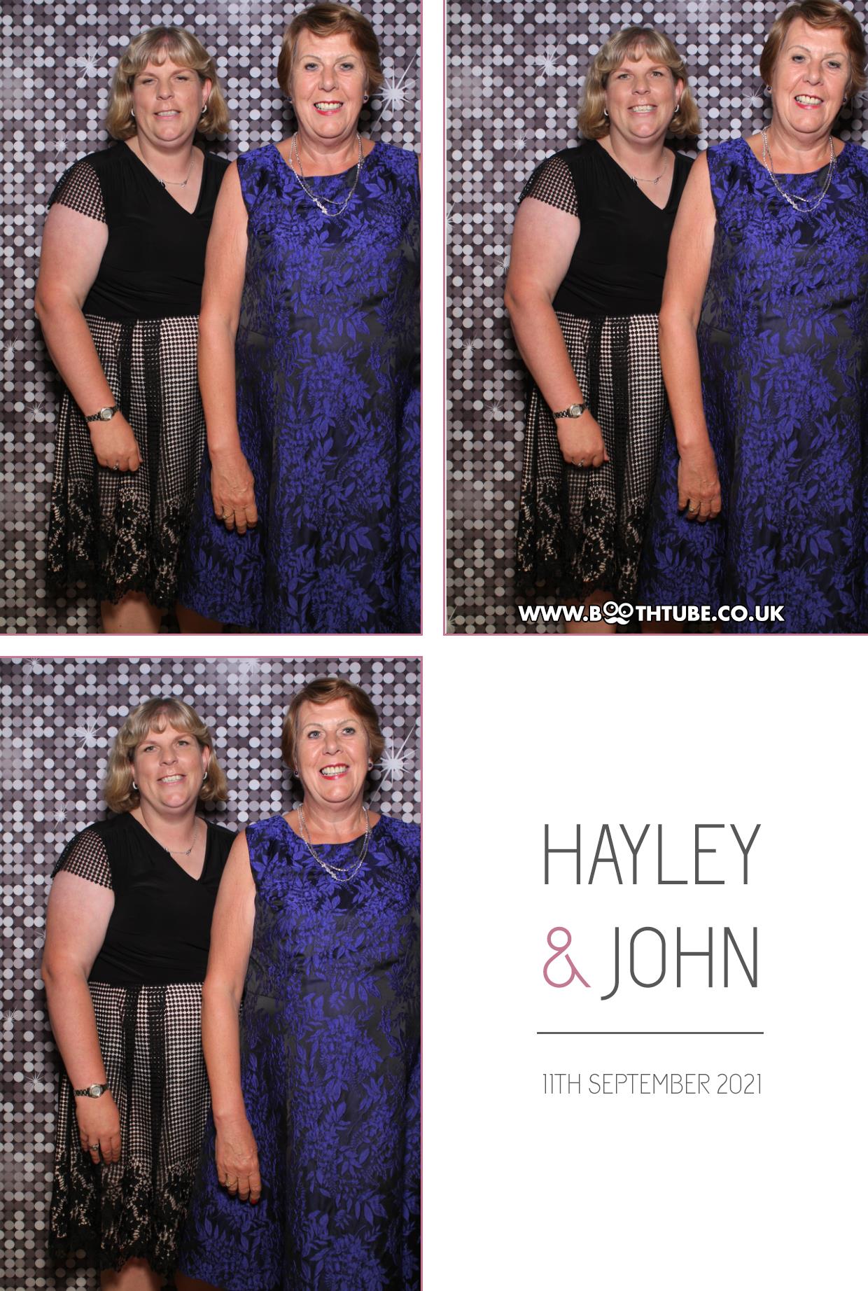 Hayley and John | View more photos from the event at gallery.boothtube.co.uk/u/BoothtubeLtd/Hayley-and-John