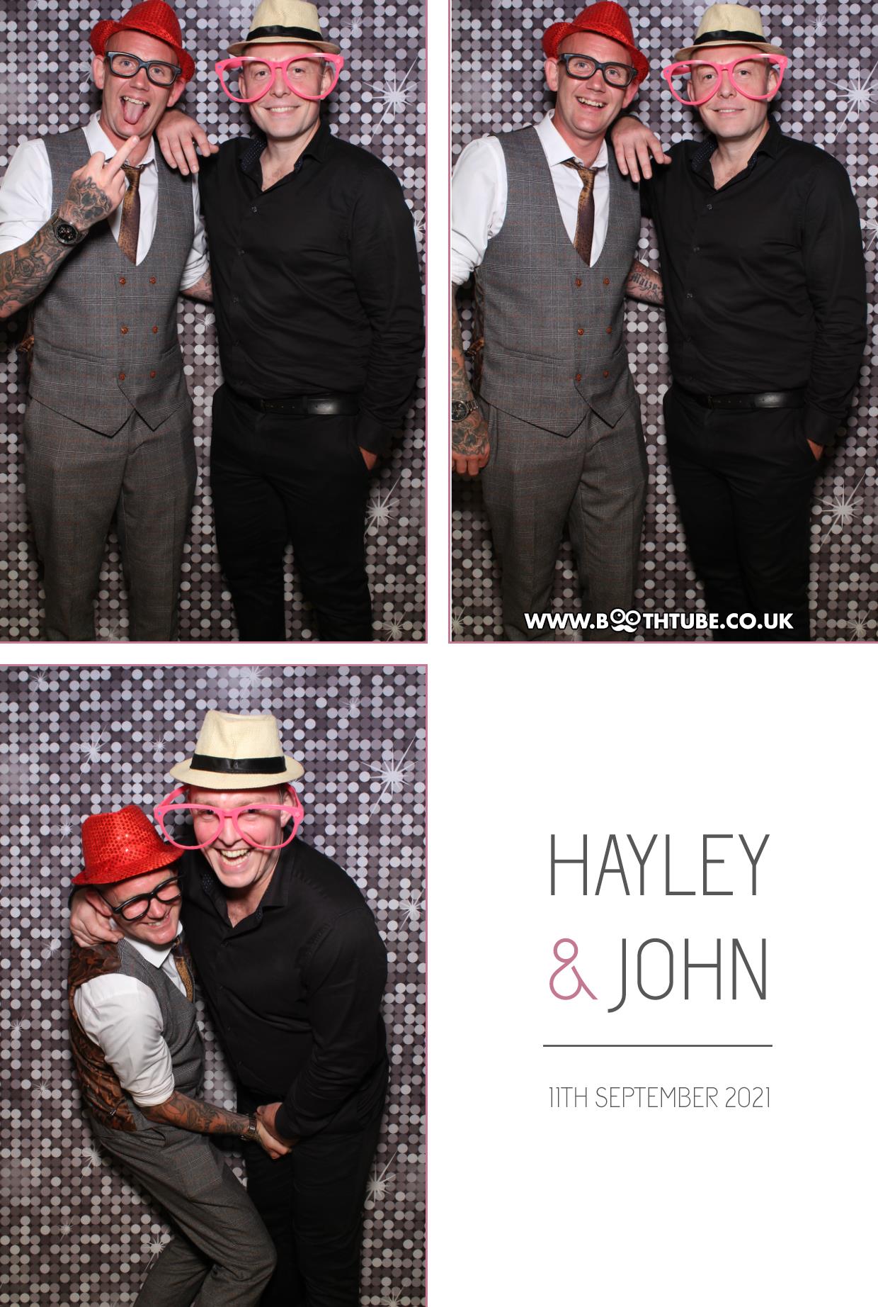 Hayley and John | View more photos from the event at gallery.boothtube.co.uk/u/BoothtubeLtd/Hayley-and-John