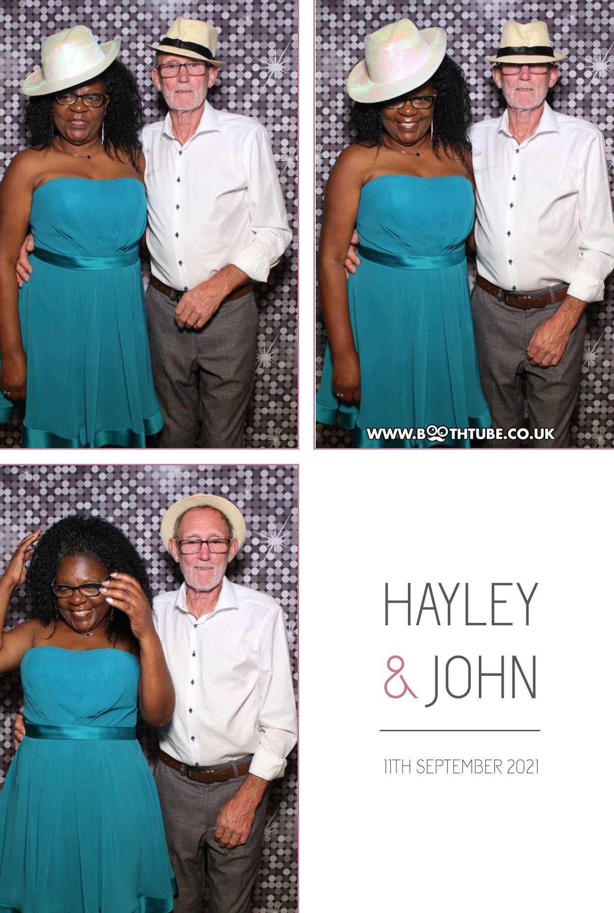 Hayley and John | View more photos from the event at gallery.boothtube.co.uk/u/BoothtubeLtd/Hayley-and-John