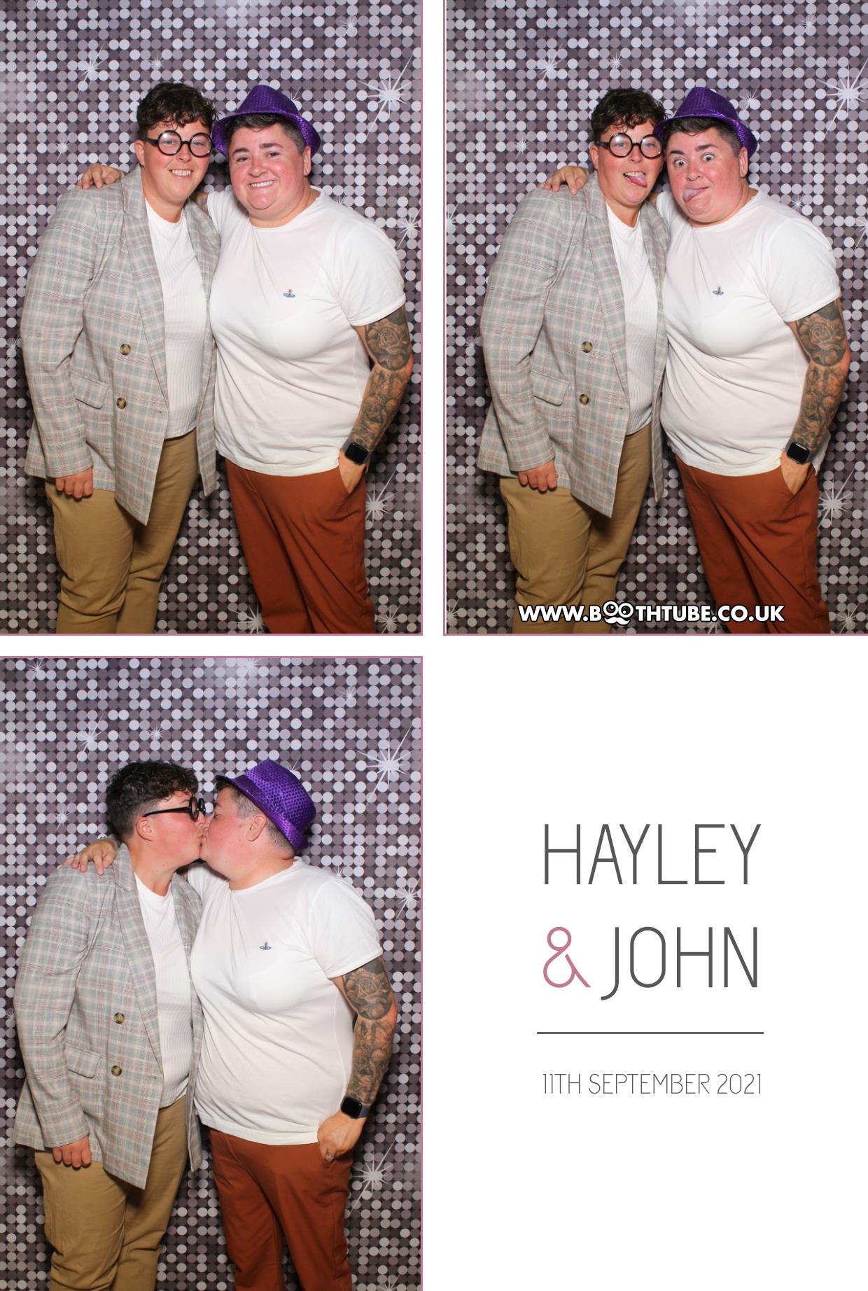 Hayley and John | View more photos from the event at gallery.boothtube.co.uk/u/BoothtubeLtd/Hayley-and-John