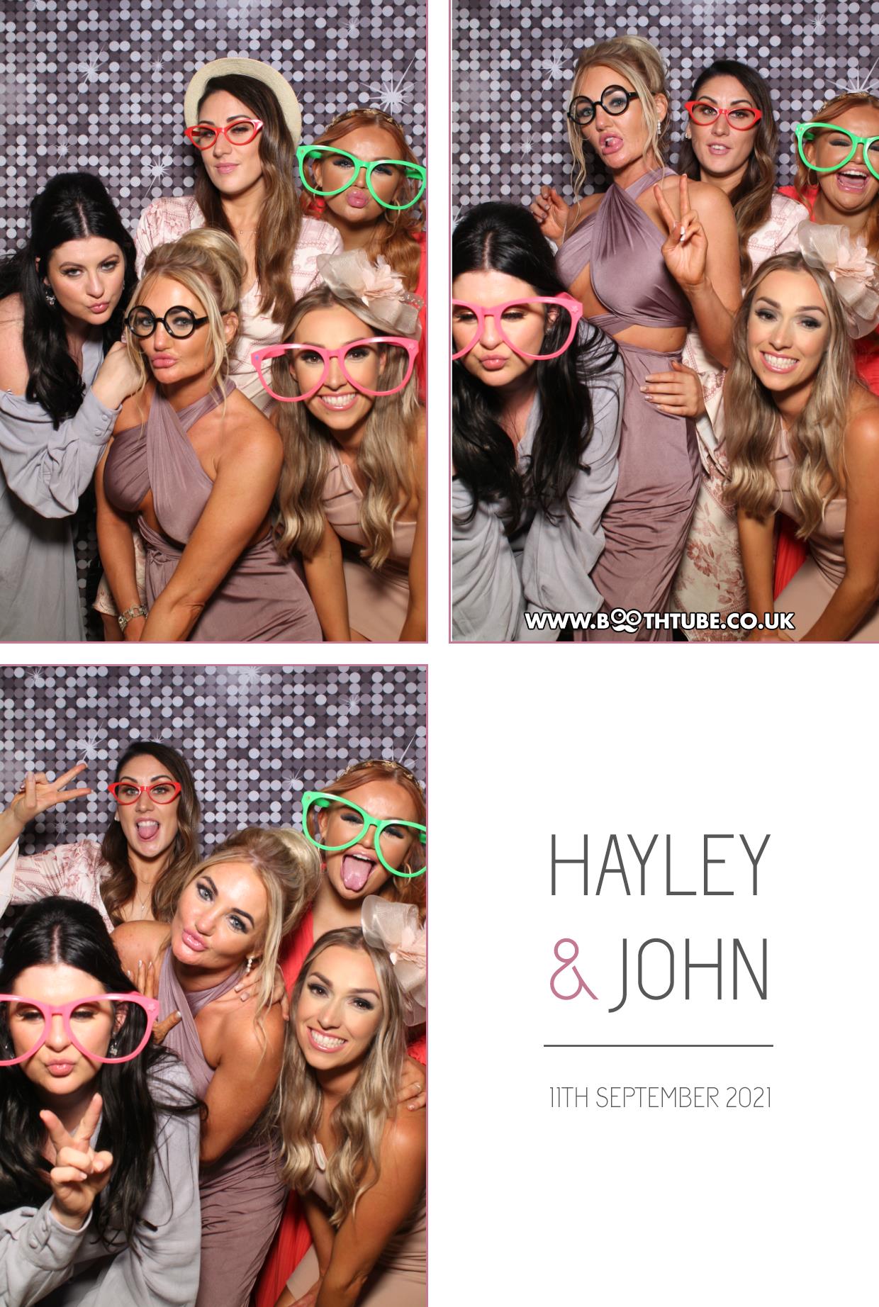 Hayley and John | View more photos from the event at gallery.boothtube.co.uk/u/BoothtubeLtd/Hayley-and-John