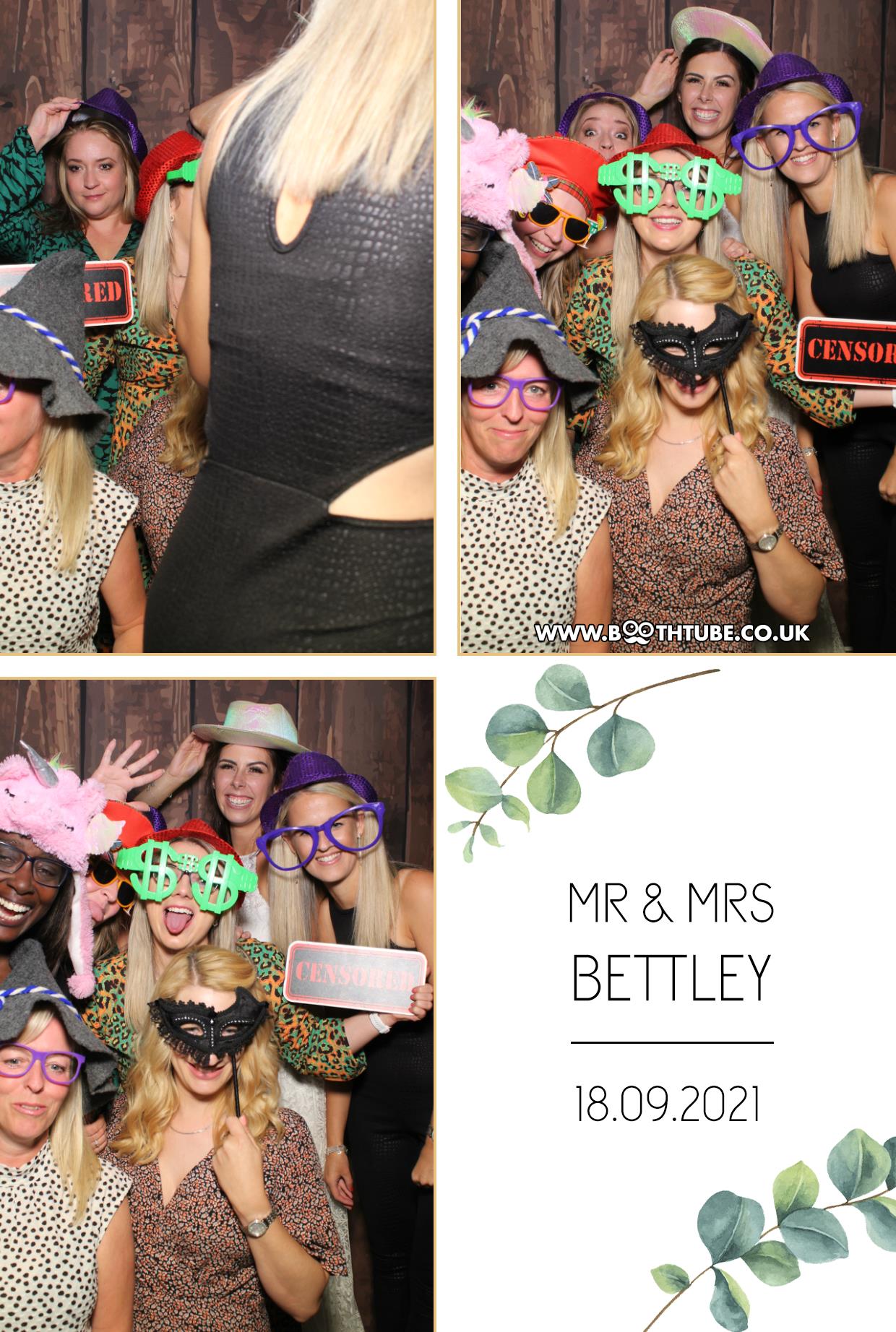 Mr & Mrs Bettley | View more photos from the event at gallery.boothtube.co.uk/u/BoothtubeLtd/Mr-Mrs-Bettley