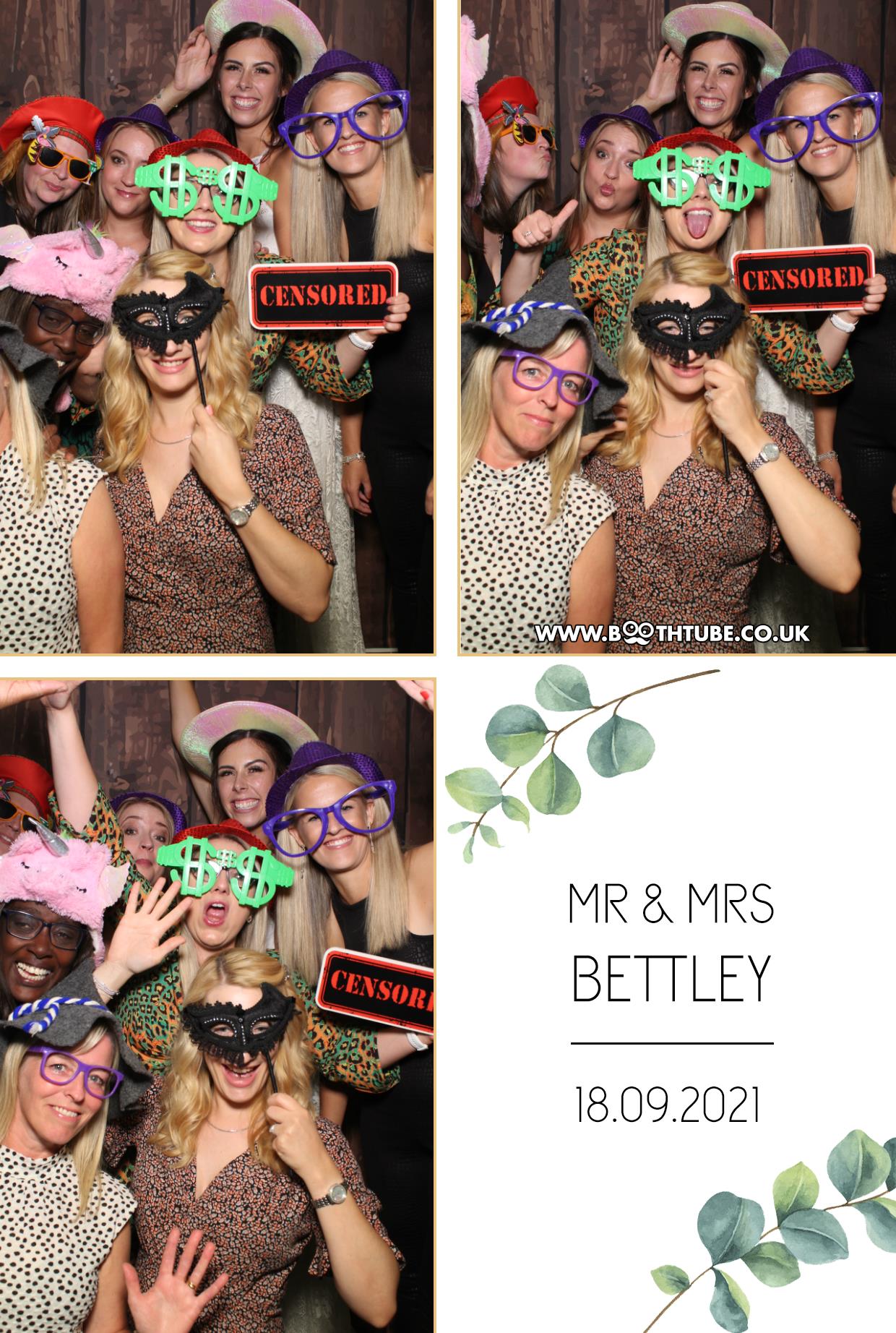 Mr & Mrs Bettley | View more photos from the event at gallery.boothtube.co.uk/u/BoothtubeLtd/Mr-Mrs-Bettley