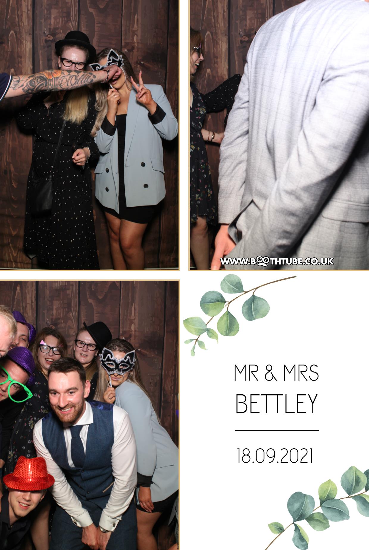 Mr & Mrs Bettley | View more photos from the event at gallery.boothtube.co.uk/u/BoothtubeLtd/Mr-Mrs-Bettley