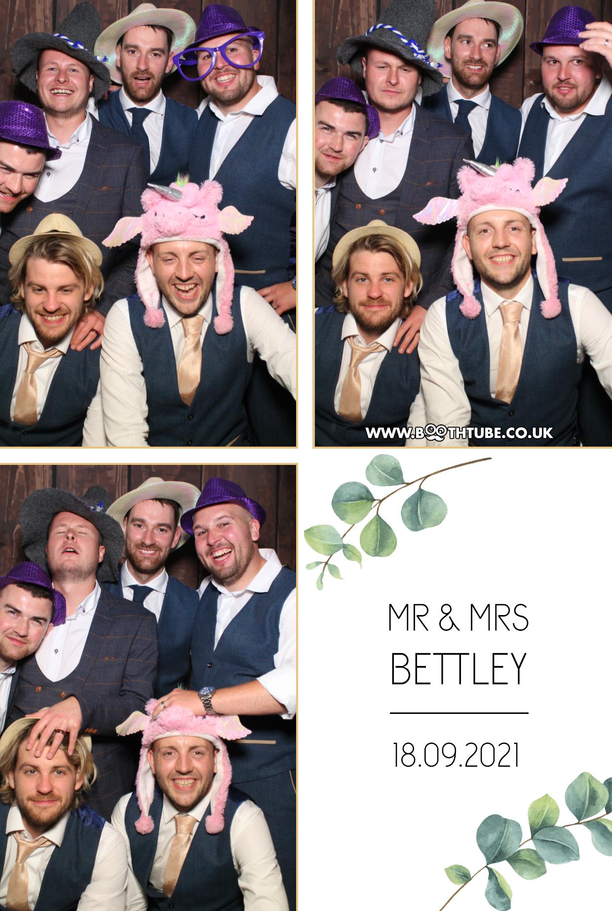 Mr & Mrs Bettley | View more photos from the event at gallery.boothtube.co.uk/u/BoothtubeLtd/Mr-Mrs-Bettley