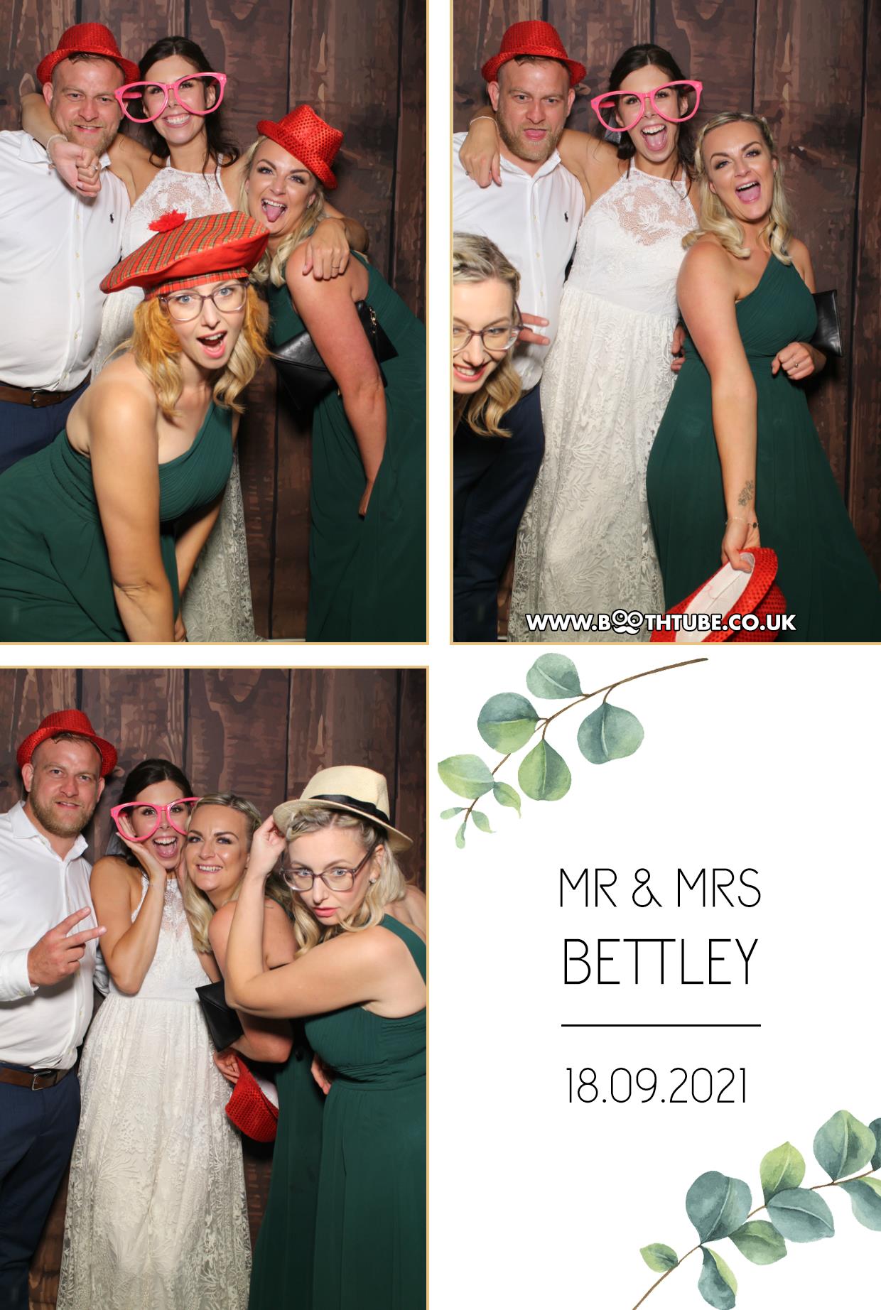 Mr & Mrs Bettley | View more photos from the event at gallery.boothtube.co.uk/u/BoothtubeLtd/Mr-Mrs-Bettley