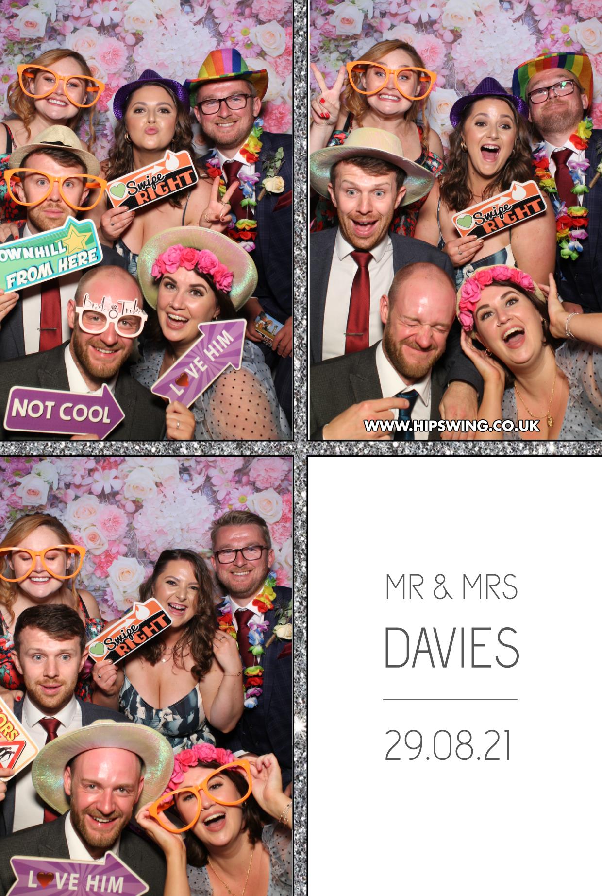 Mr & Mrs Davies | View more photos from the event at gallery.boothtube.co.uk/u/BoothtubeLtd/Mr-Mrs-Davies