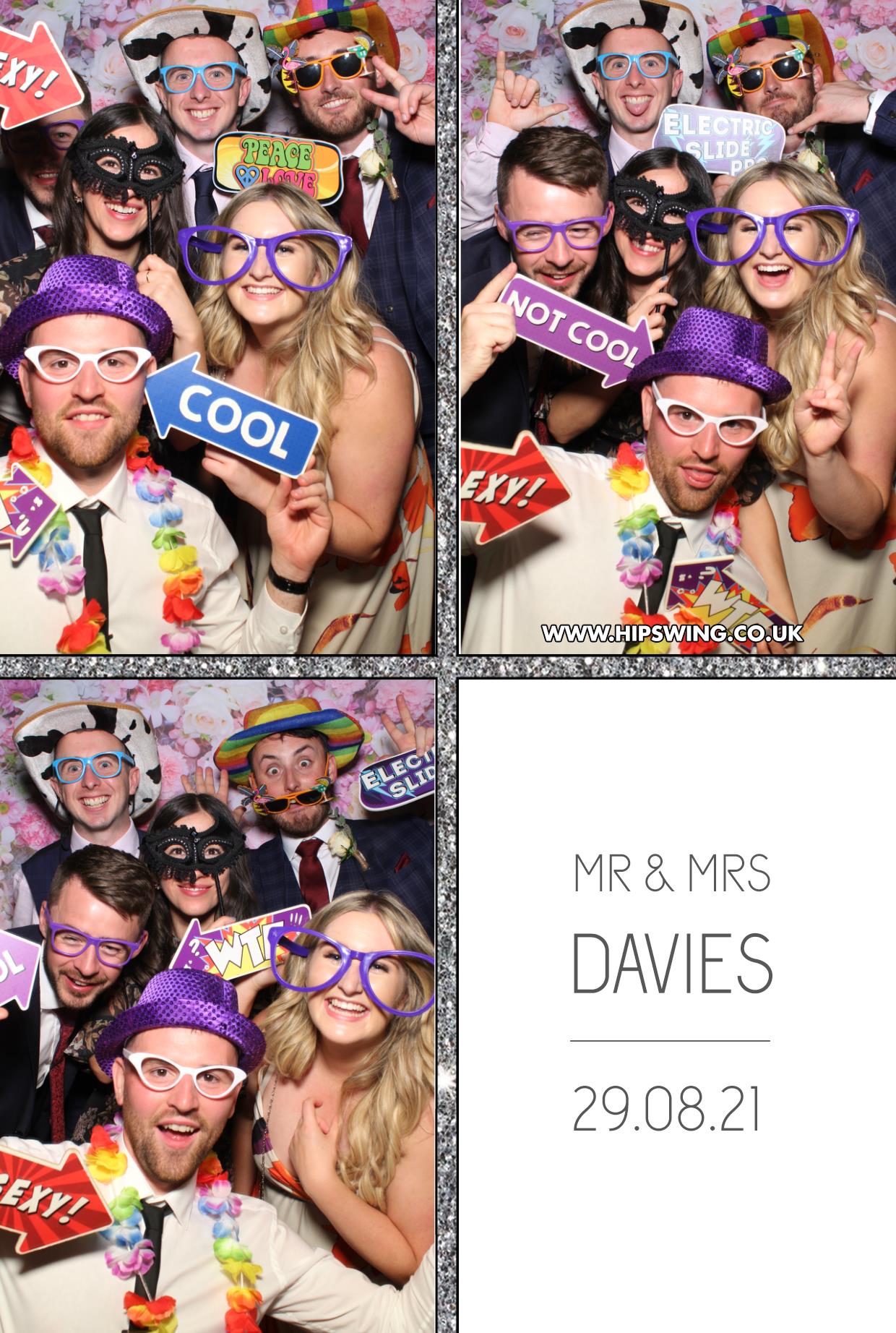 Mr & Mrs Davies | View more photos from the event at gallery.boothtube.co.uk/u/BoothtubeLtd/Mr-Mrs-Davies