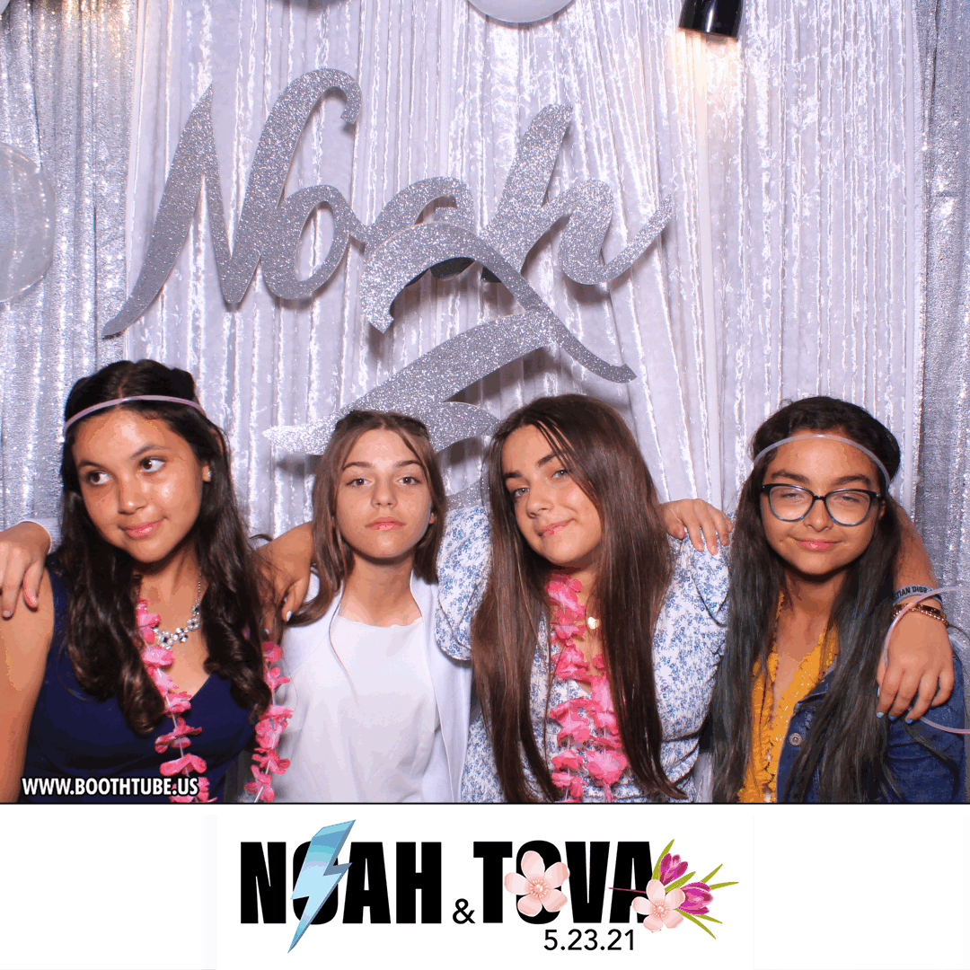 Noah & Tova | View more photos from the event at gallery.boothtube.co.uk/u/BoothtubeLtd/Noah-Tova