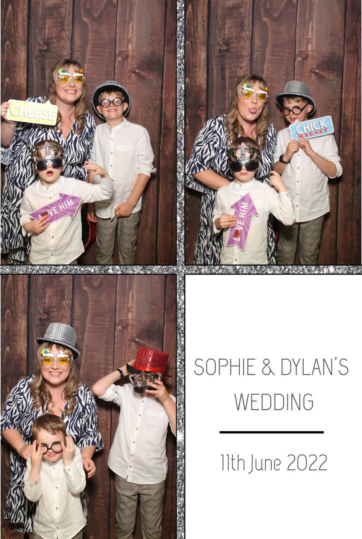 Sophie & Dylan's Wedding | View more photos from the event at gallery.boothtube.co.uk/u/BoothtubeLtd/Sophie-Dylans-Wedding