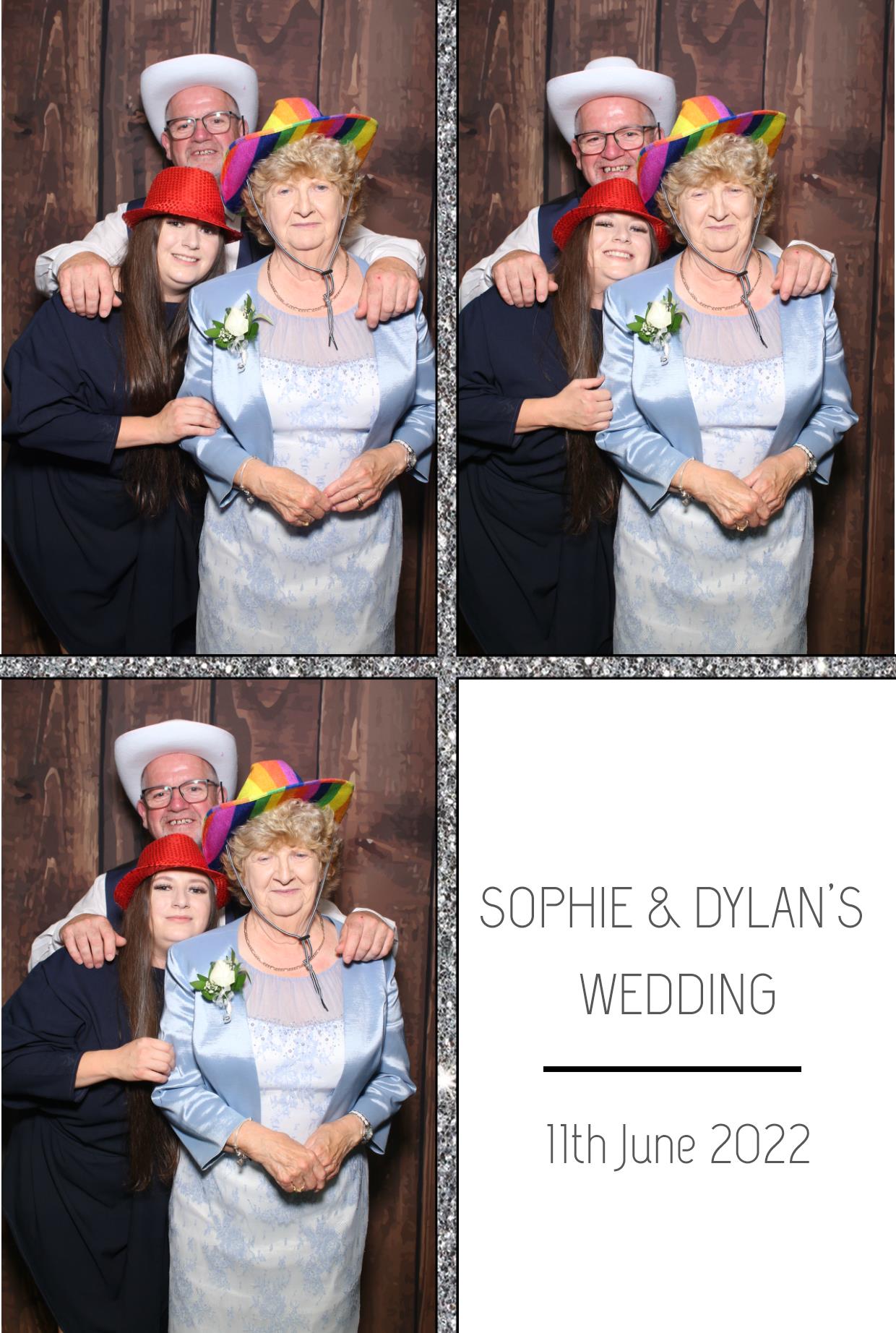 Sophie & Dylan's Wedding | View more photos from the event at gallery.boothtube.co.uk/u/BoothtubeLtd/Sophie-Dylans-Wedding