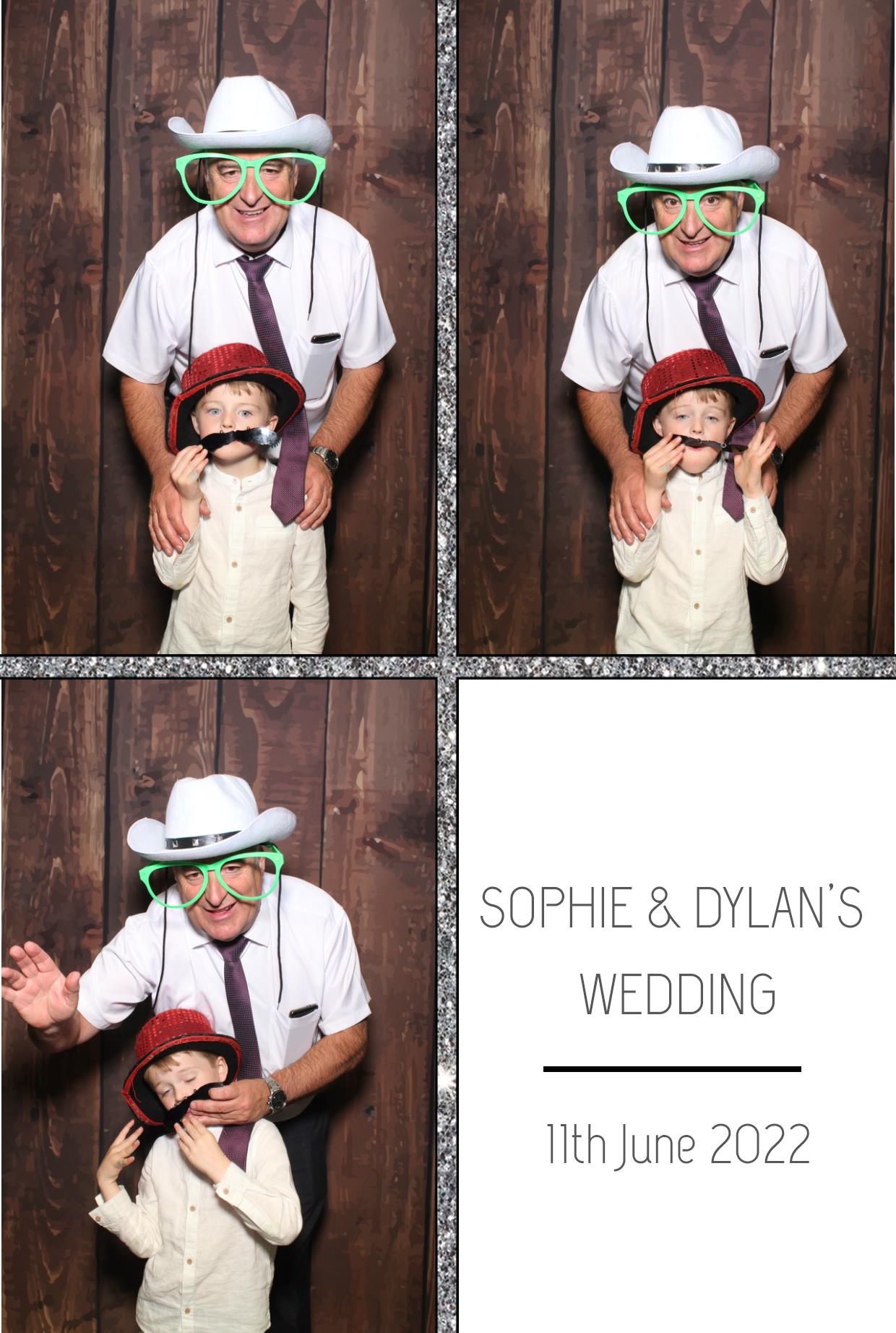 Sophie & Dylan's Wedding | View more photos from the event at gallery.boothtube.co.uk/u/BoothtubeLtd/Sophie-Dylans-Wedding