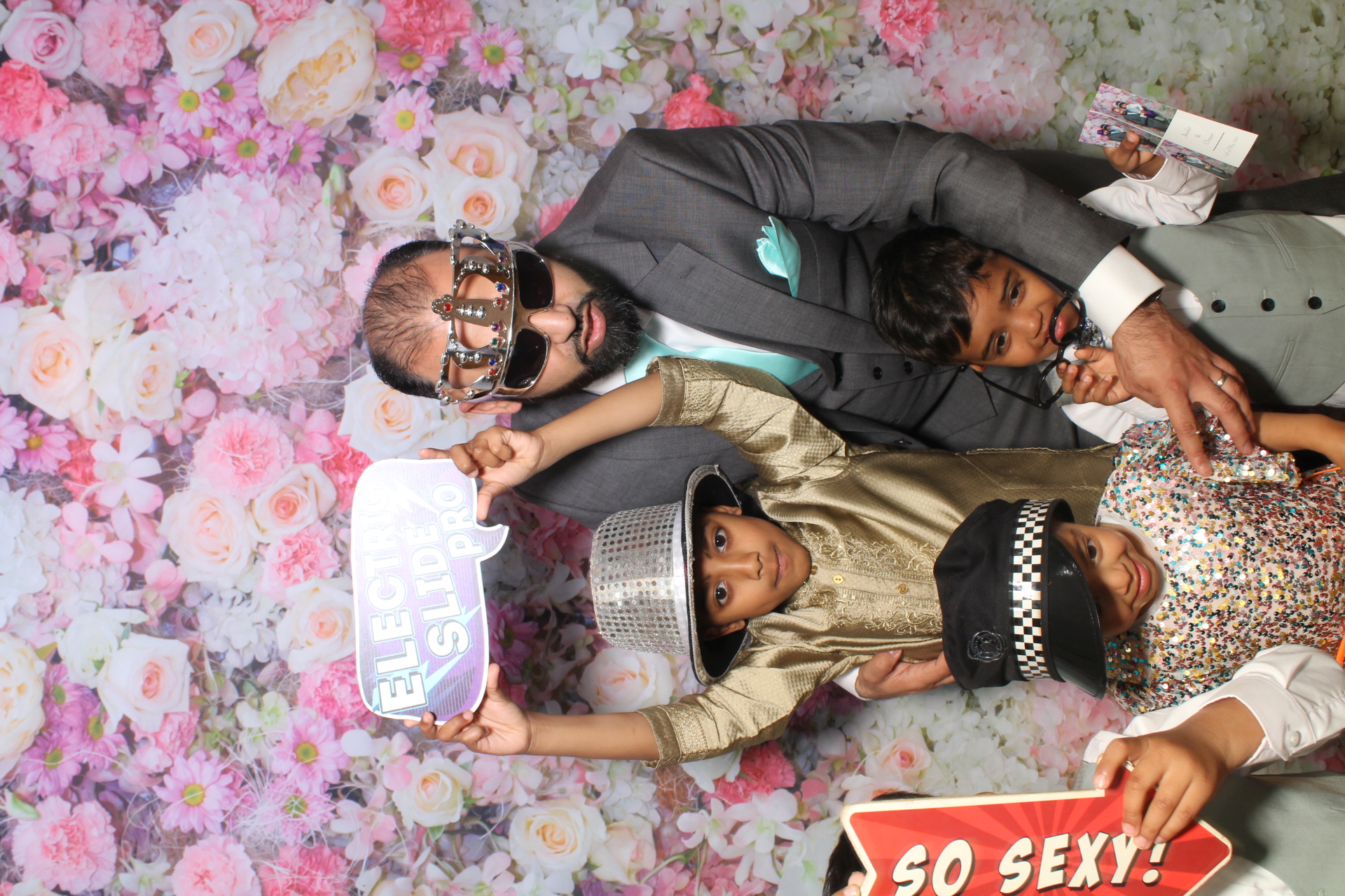 Jaudat & Osman's Wedding | View more photos from the event at gallery.boothtube.co.uk/u/BoothtubeLtd/Jaudat-Osmans-Wedding
