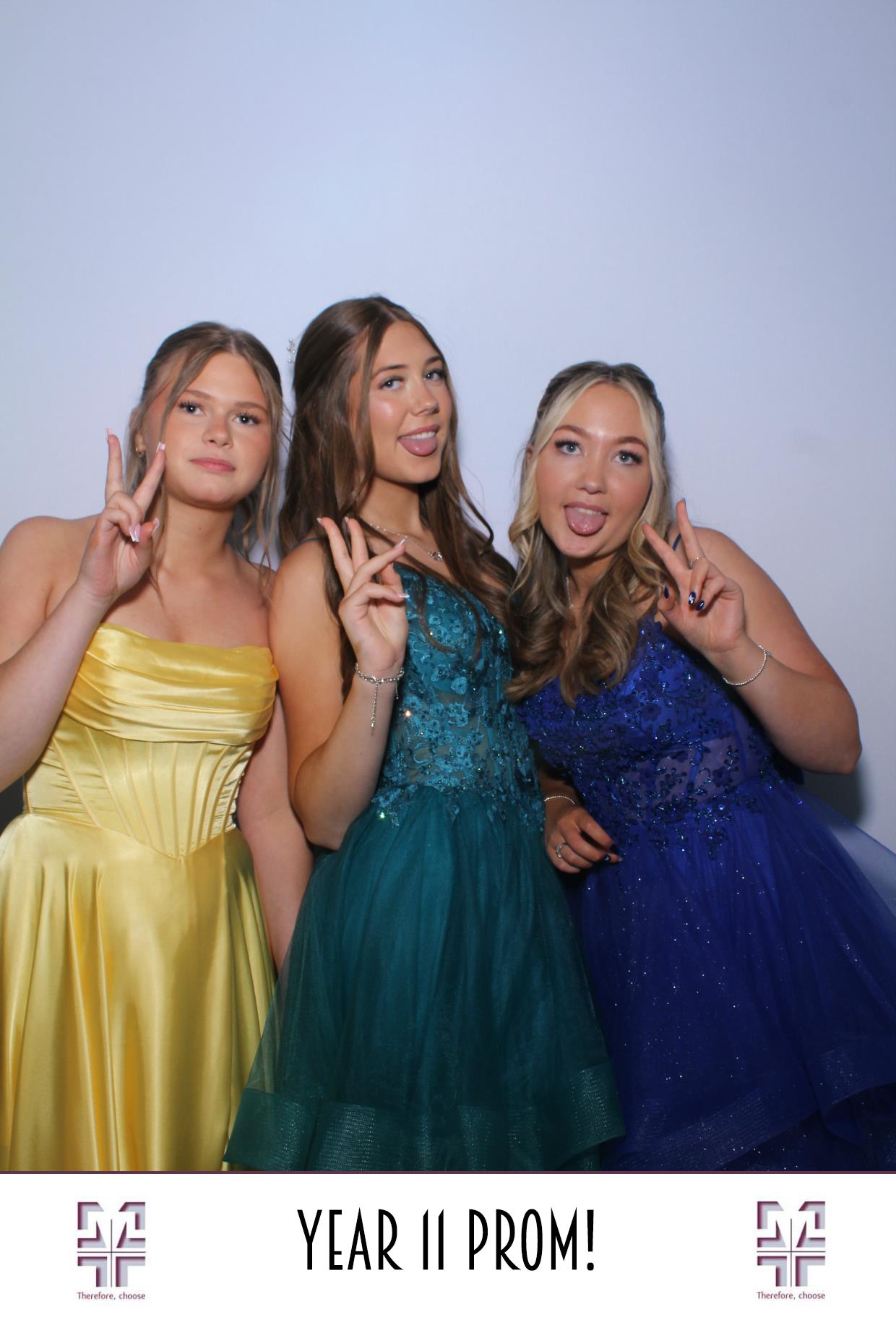 Year 11 Prom | View more photos from the event at gallery.boothtube.co.uk/u/BoothtubeLtd/Year-11-Prom