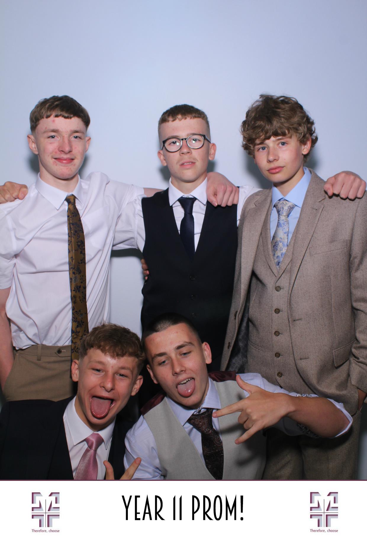 Year 11 Prom | View more photos from the event at gallery.boothtube.co.uk/u/BoothtubeLtd/Year-11-Prom