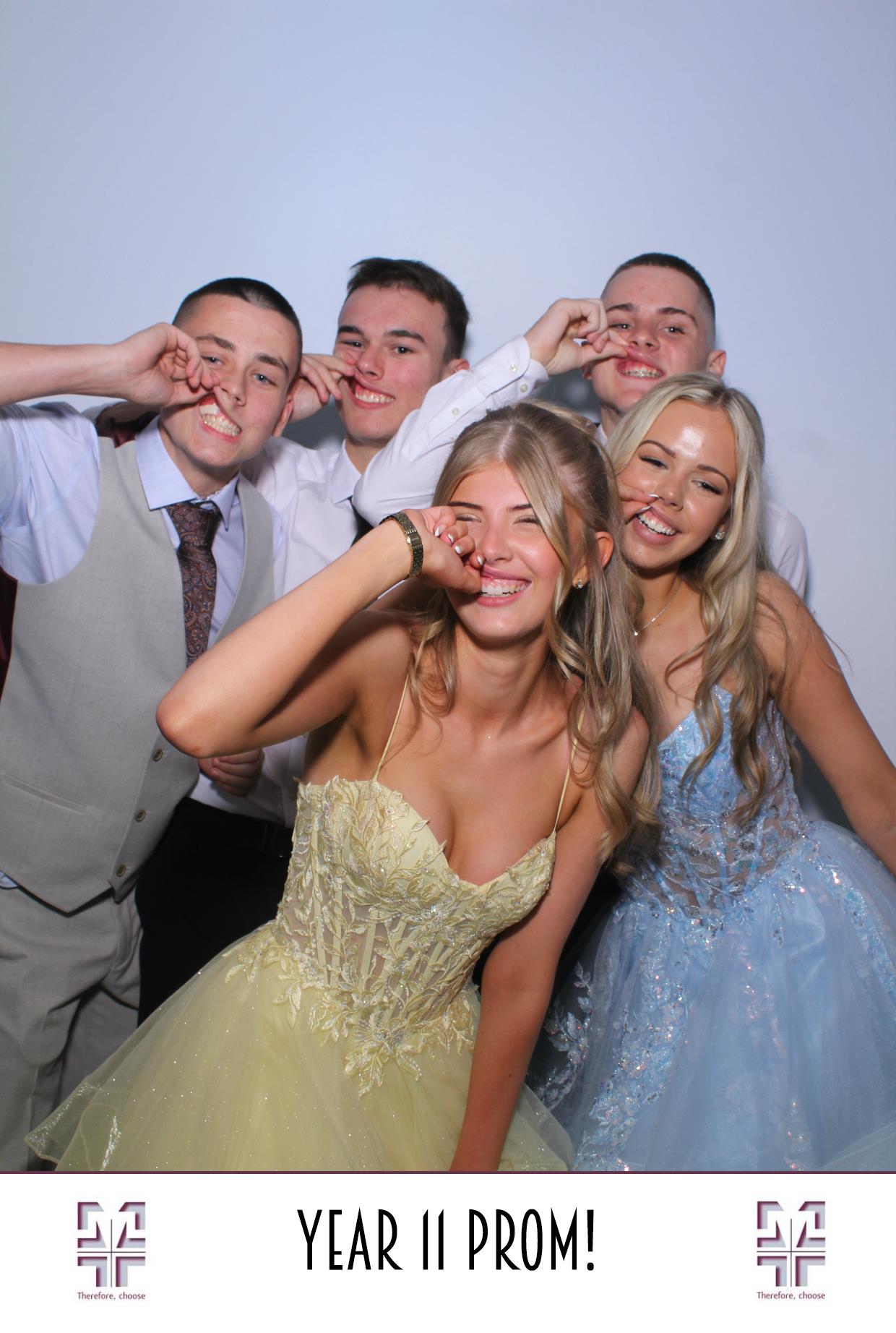 Year 11 Prom | View more photos from the event at gallery.boothtube.co.uk/u/BoothtubeLtd/Year-11-Prom