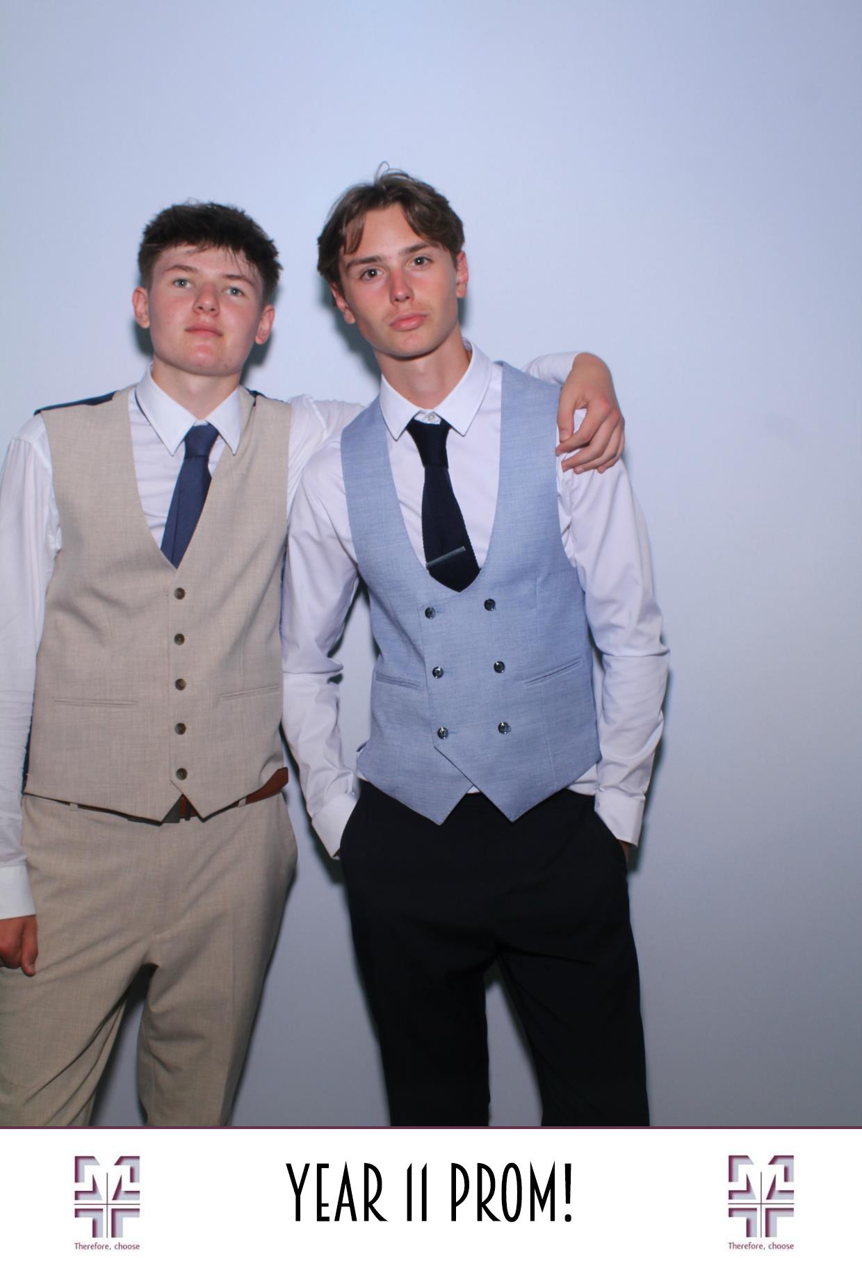 Year 11 Prom | View more photos from the event at gallery.boothtube.co.uk/u/BoothtubeLtd/Year-11-Prom