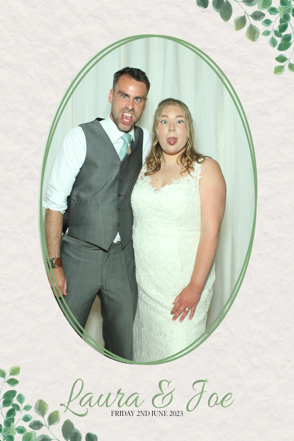 Laura & Joe | View more photos from the event at gallery.brightboxevents.co.uk/u/BrightBoxEvents/Laura-Joe